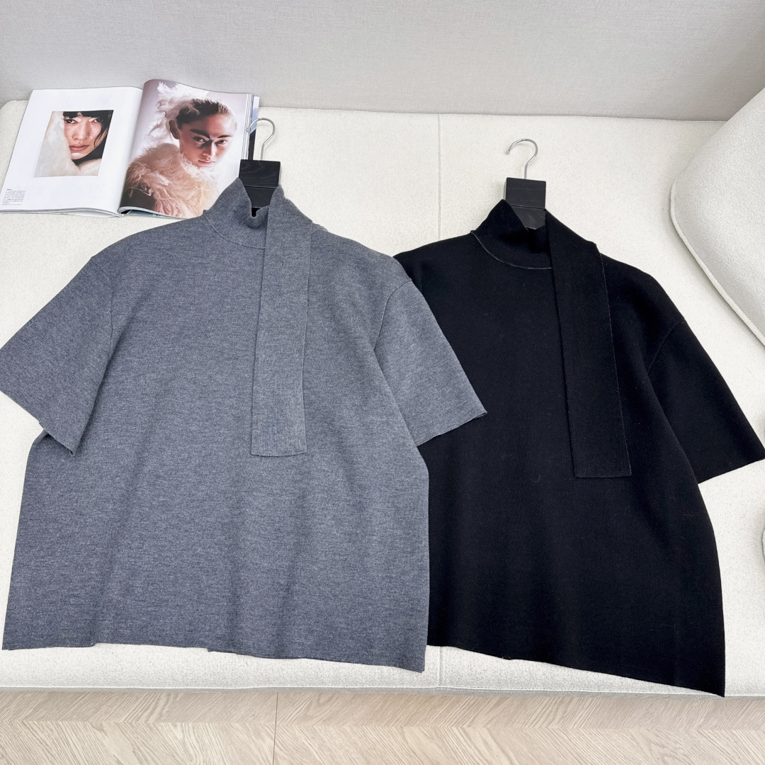 Row 25Ss————早秋最新款飘带围脖设计高级羊毛短袖针织衫♥️超正的红色系 爆单款推荐自留～ 廓形