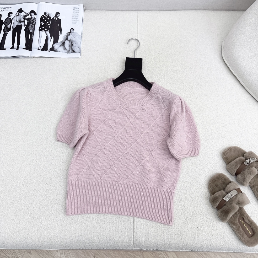 Diamond Knit Wool Sweater: Soft, Comfortable, and Stylish Short Sleeve Top 5 cmp i1758730544351 2691 0 3