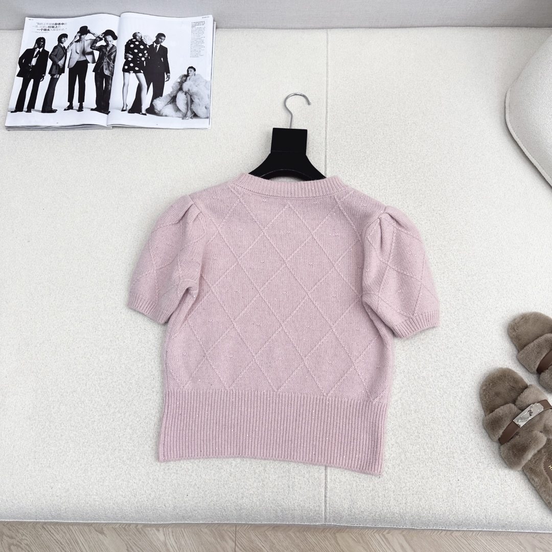 Diamond Knit Wool Sweater: Soft, Comfortable, and Stylish Short Sleeve Top 9 cmp i1758730544353 4879 0 7