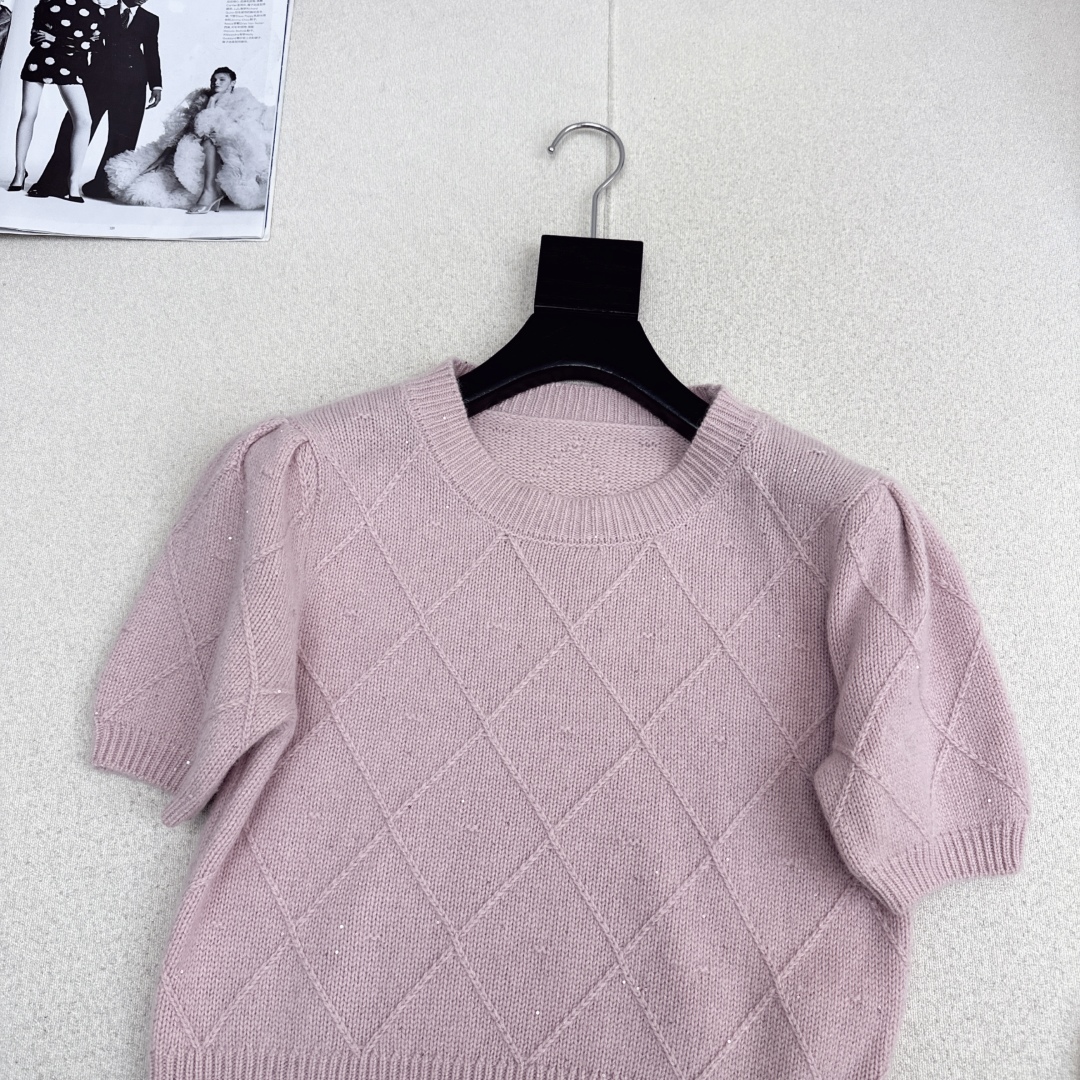 Diamond Knit Wool Sweater: Soft, Comfortable, and Stylish Short Sleeve Top 6 cmp i1758730550060 8735 0 4