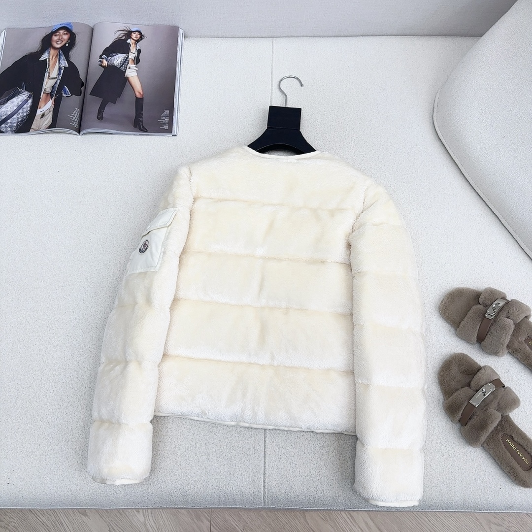 Moncler Women's Lambswool Down Jacket, Round Neck, Winter Outerwear 8 cmp i1758824994557 1346 0 7
