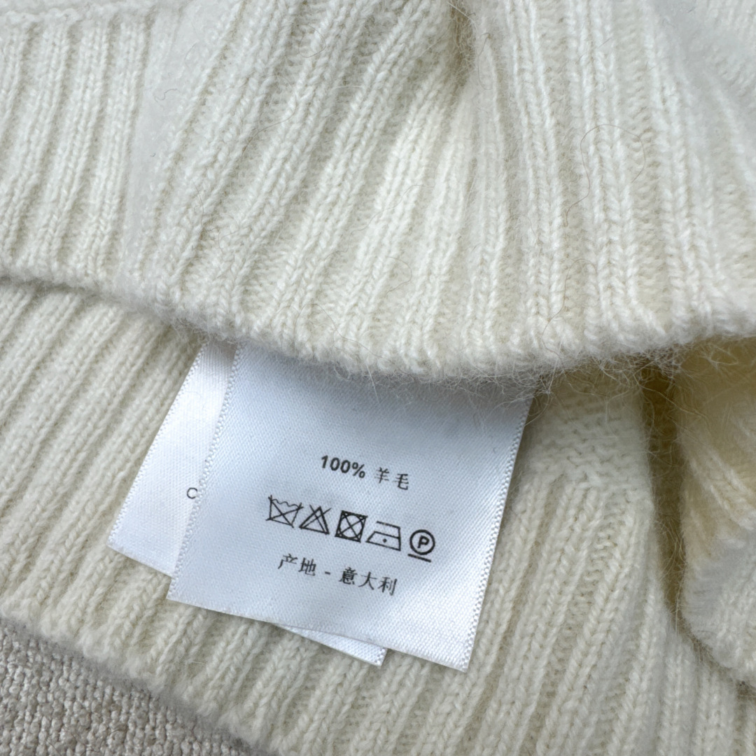 独家款～Es 25Ss———早秋最新款慵懒时髦羊毛套装 🤍拼接蕾丝V领毛衣+松紧腰直筒裤 精致美感 整体