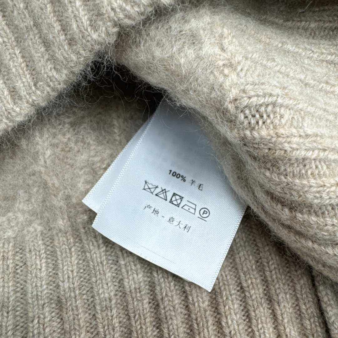 Fair Isle Knit Sweater: Vintage-Inspired, Cozy Wool Blend, and Relaxed Fit 10 cmp i1760720858733 6587 0 8