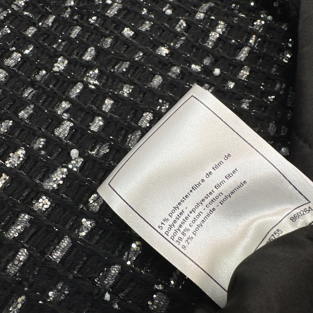 王一博同款 C家 25Ss———秋冬最新款小香风亮片编织绑带装饰外套🖤绝美高级亮片编织面料实物超美 立体