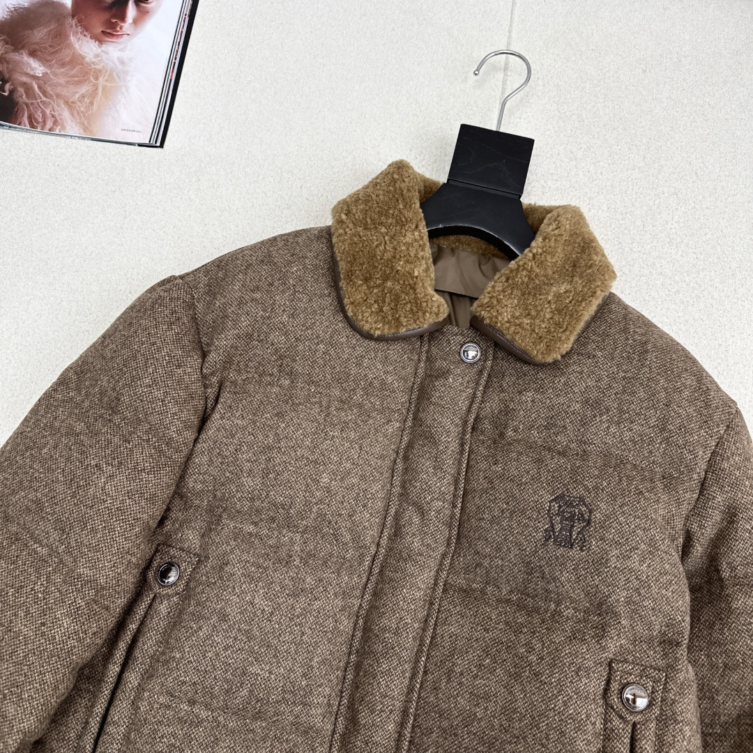 特价🉐️❗️现货齐码❗️不退不换❗️独家首发 Bc 25Ss———秋冬最新款羊毛翻领面包服短款羽绒外套🤎