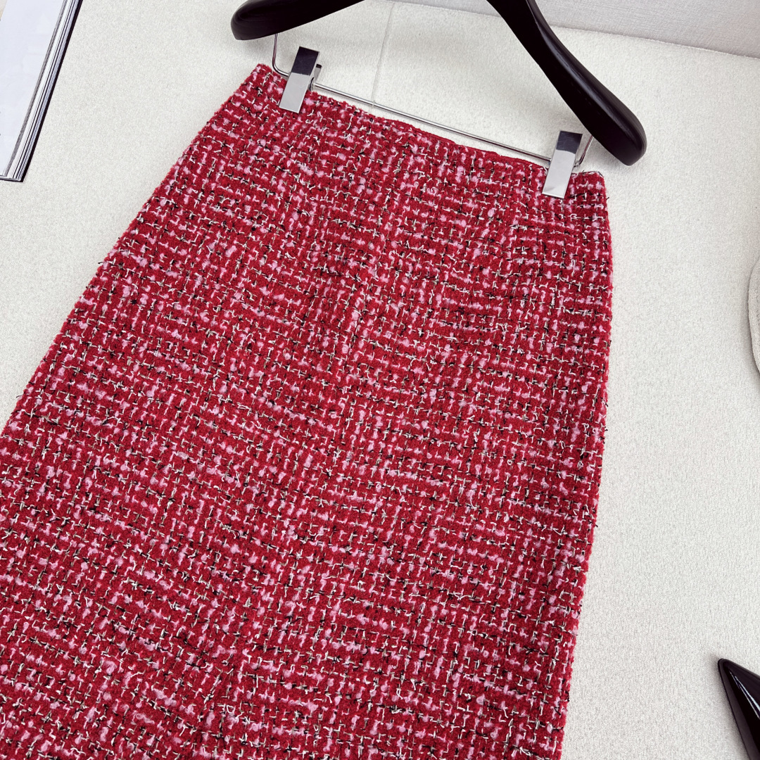 特价🉐️ ❗️现货齐码❗️不退不换❗️C家 25Ss———秋冬最新款小香风四口袋编织半裙♥️绝美高级亮片