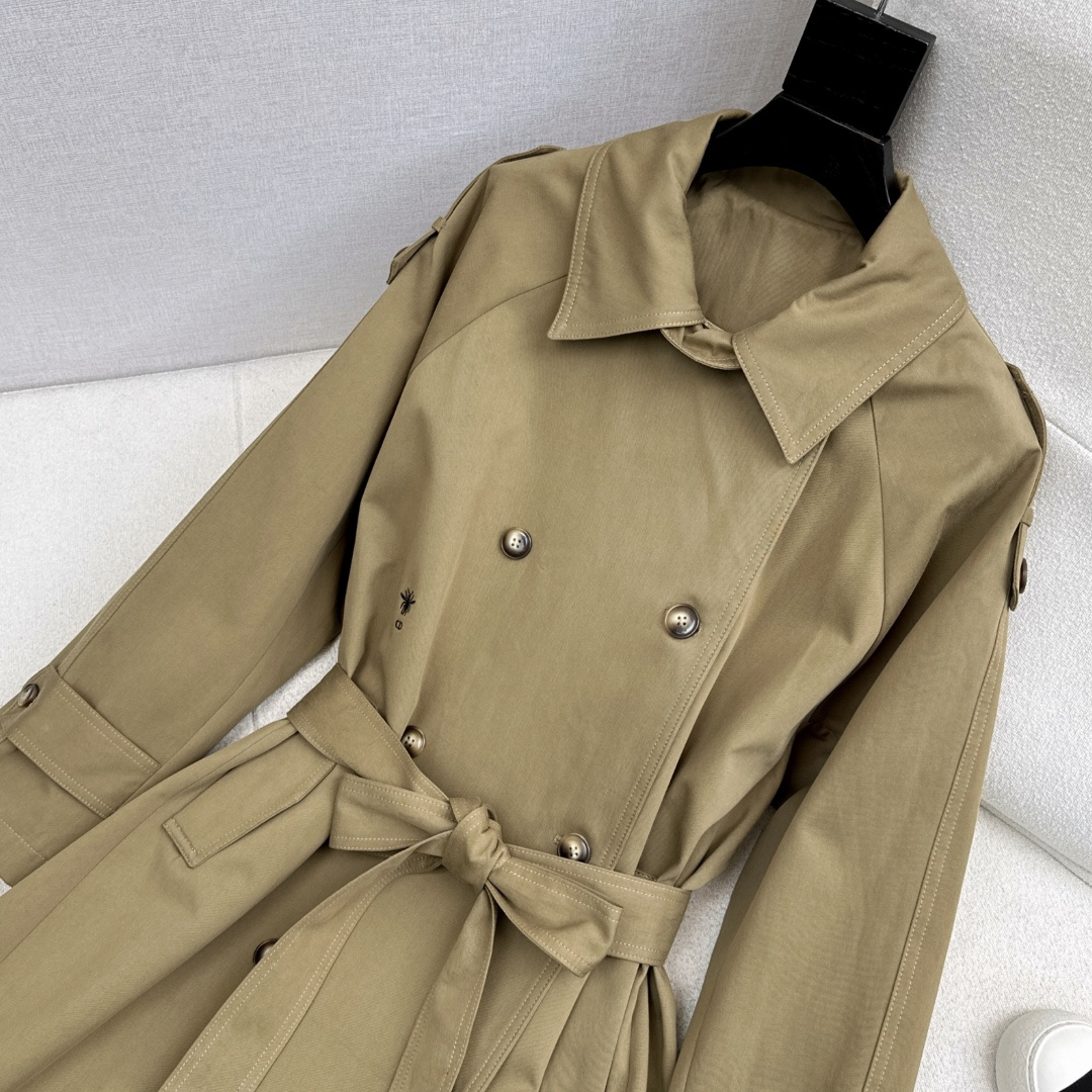 爆单款推荐 CD 26Ss———早春最新款帅气时髦长款风衣🤎巴黎博主街拍感 氛围感神器 复古立体的H廓形