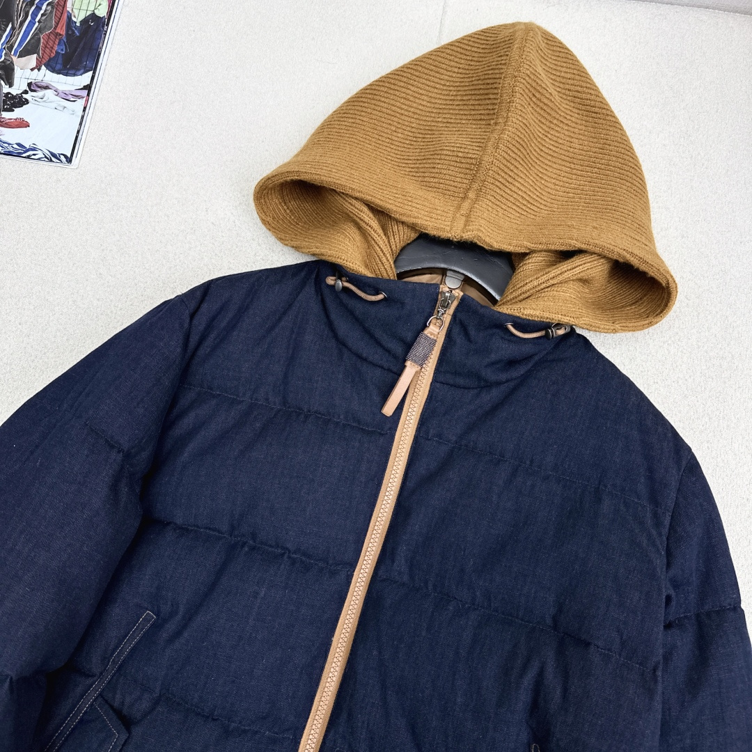 特价🉐️ ❗️现货齐码❗️不退不换❗️独家款～ Bc 25Ss———秋冬最新款假两件设计连帽短款羽绒外套