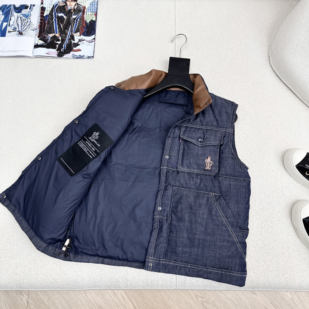 特价🉐️❗️现货齐码❗️不退不换❗️独家首发 Mc 25Ss————秋冬最新款牛仔立领羽绒马甲外套🩵原版