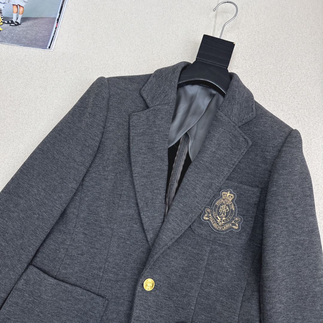 减龄学院风 RL 26Ss————早春最新款重工刺绣徽章西装外套 🩶时髦学院风 可酷可飒 日常百搭单品 