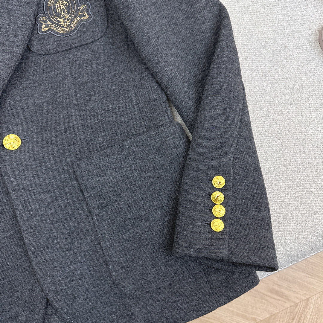 减龄学院风 RL 26Ss————早春最新款重工刺绣徽章西装外套 🩶时髦学院风 可酷可飒 日常百搭单品 