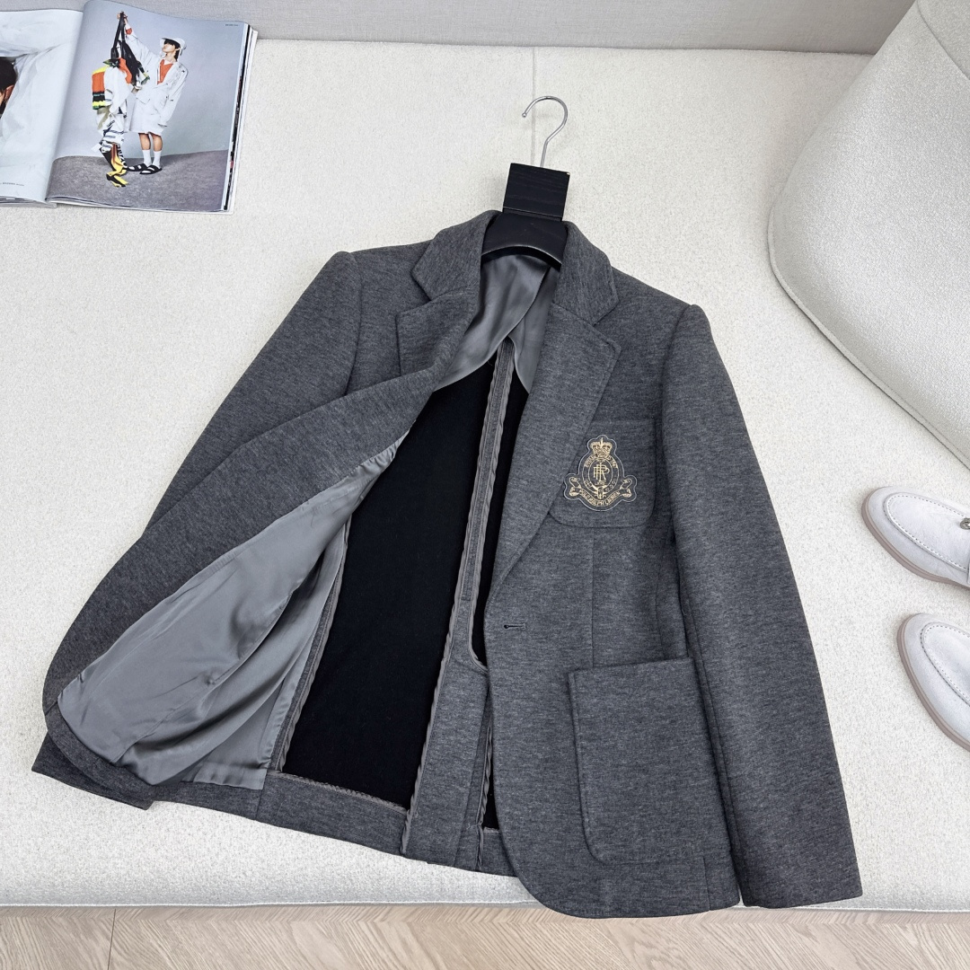 减龄学院风 RL 26Ss————早春最新款重工刺绣徽章西装外套 🩶时髦学院风 可酷可飒 日常百搭单品 