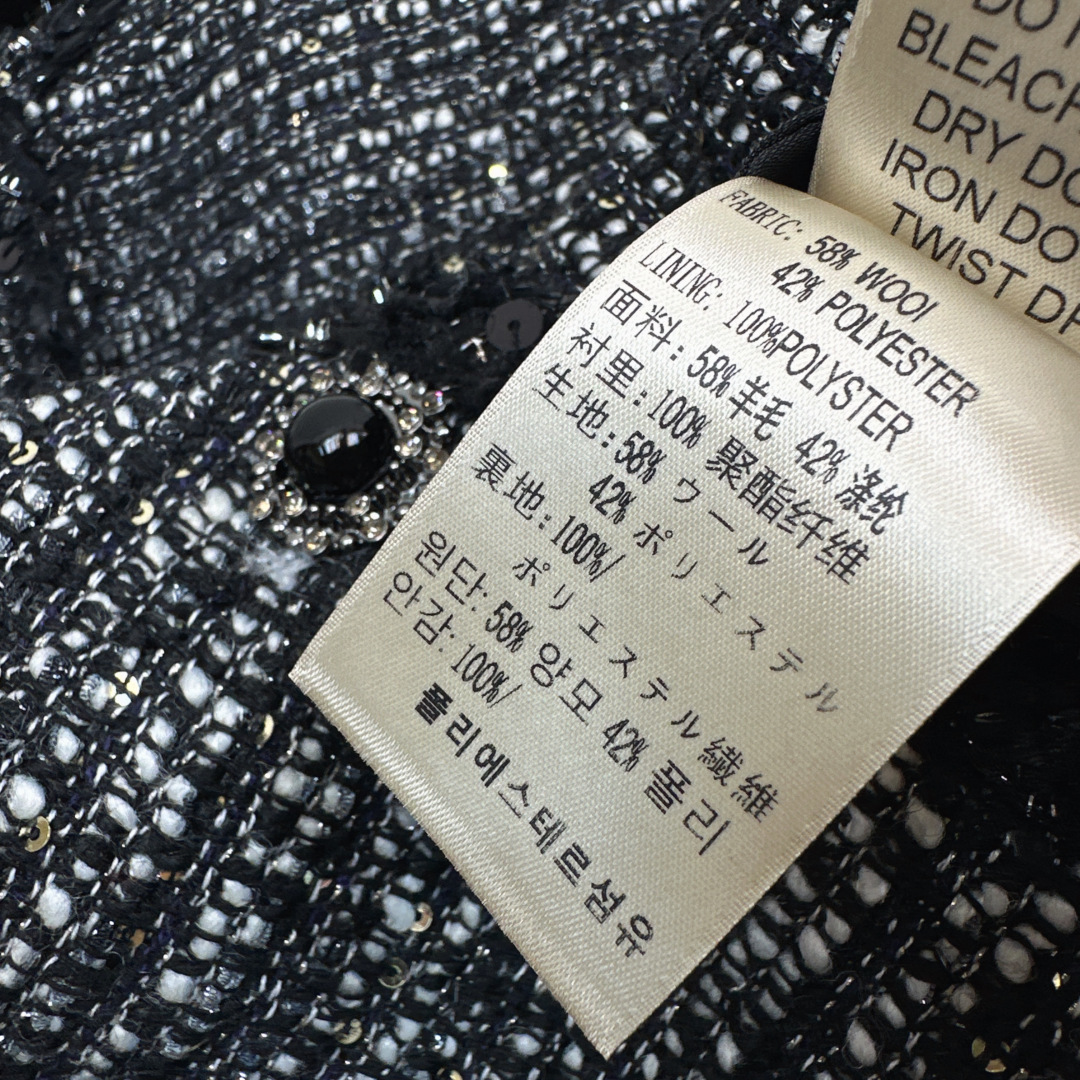 C家 26Ss————秋冬最新款高级小香风编织外套🖤高级香香女孩穿搭 经典造型外套 一眼就爱上了 版型设计能很好的修饰颈