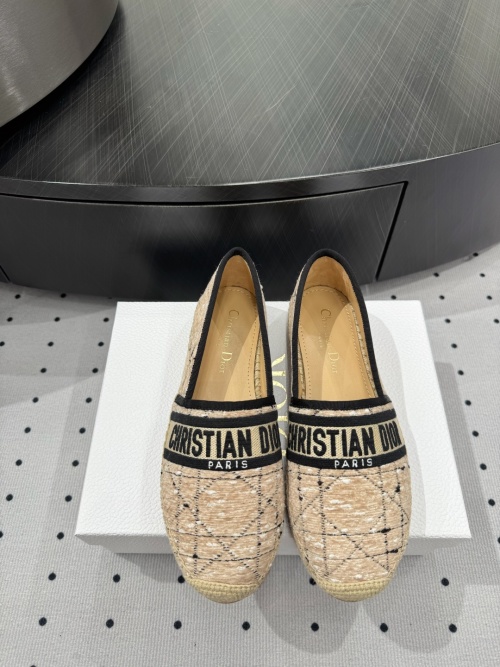 Dior FW25 Espadrille Flat Sandals - Elegant Style & Comfortable Fit 1 Dior FW25 Espadrille Flat Sandals - Elegant Style & Comfortable Fit