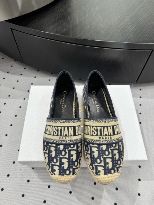 Dior Women's Dway Flat Espadrilles in Oblique Embroidery - Summer Essential