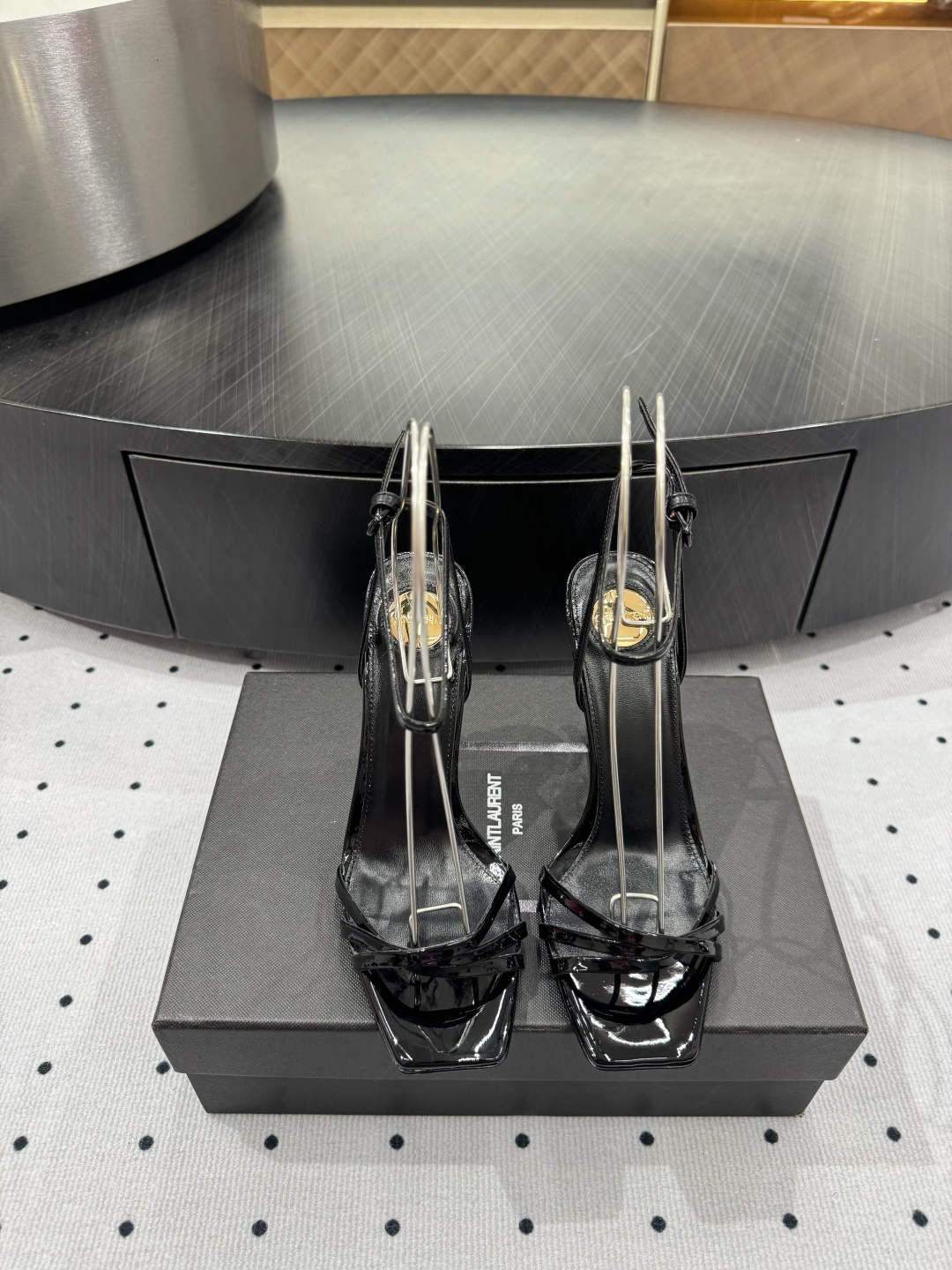 NO:238198,5 New products in early spring, fabric, patent leather, inner, sheepskin, sole, cowhide, elegant style, create a different feeling, heel height 10 cm, counter packaging, simple and elegant style!  show bdetails ———————————— size. ｜35-39 (40 41 42 customization), high heels sandals, sandals, high heels, cowhide, sheepskin198609095 早春新品 面料 漆皮 内里 羊皮 鞋底 牛皮 优雅风格 创造不一样的感觉 跟高 10 cm 专柜包装 简约气质款式！ show bdetails ———————————— size. ｜35-39（40 41 42 定制),高跟鞋凉鞋,sandals,high heels,cowhide,sheepskin,Women's Shoes