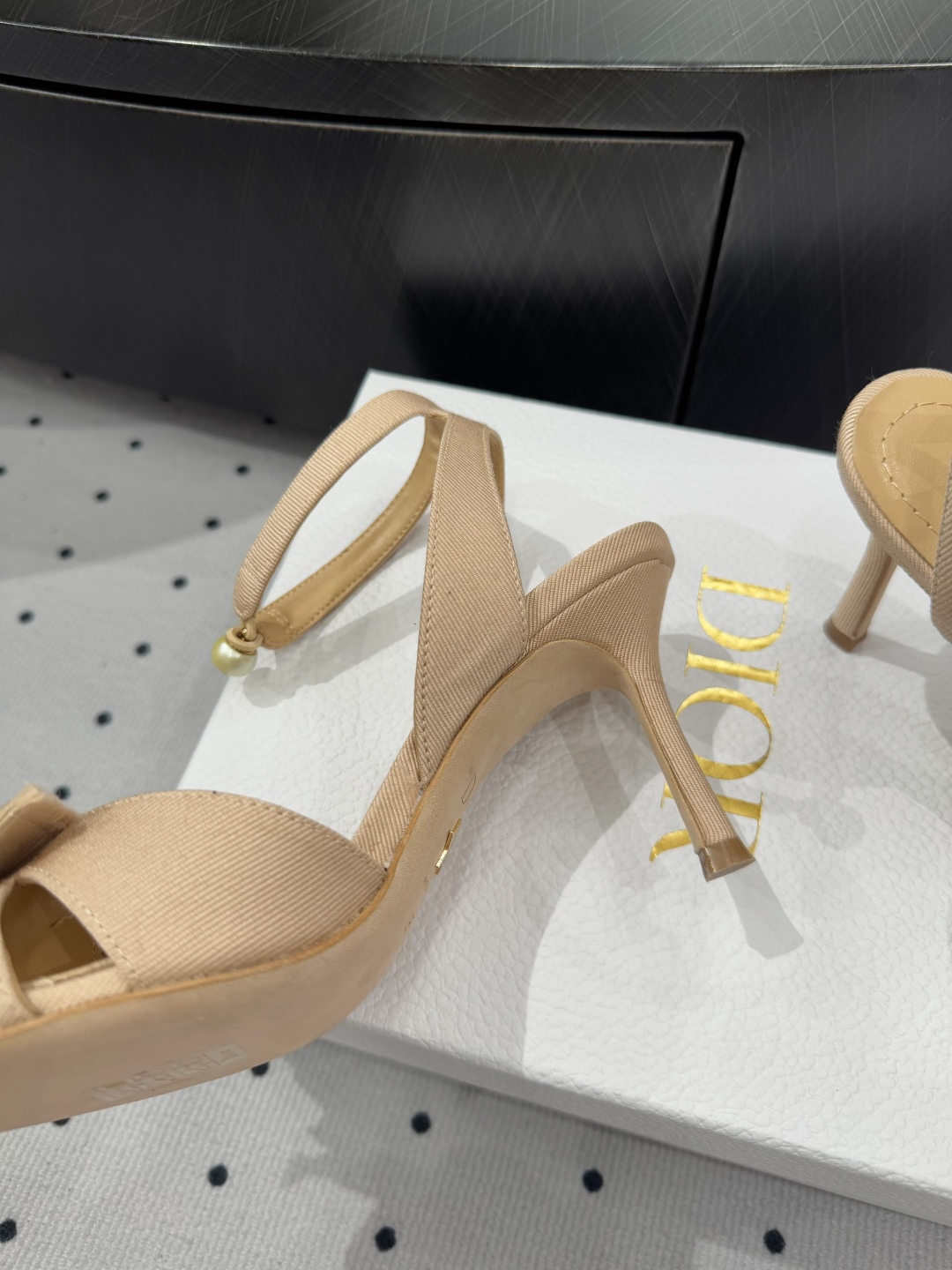 Dior SS24 Elegant Bow Heeled Sandals - Chic Summer Style 7 cmp i1742976525675 1837 0 4