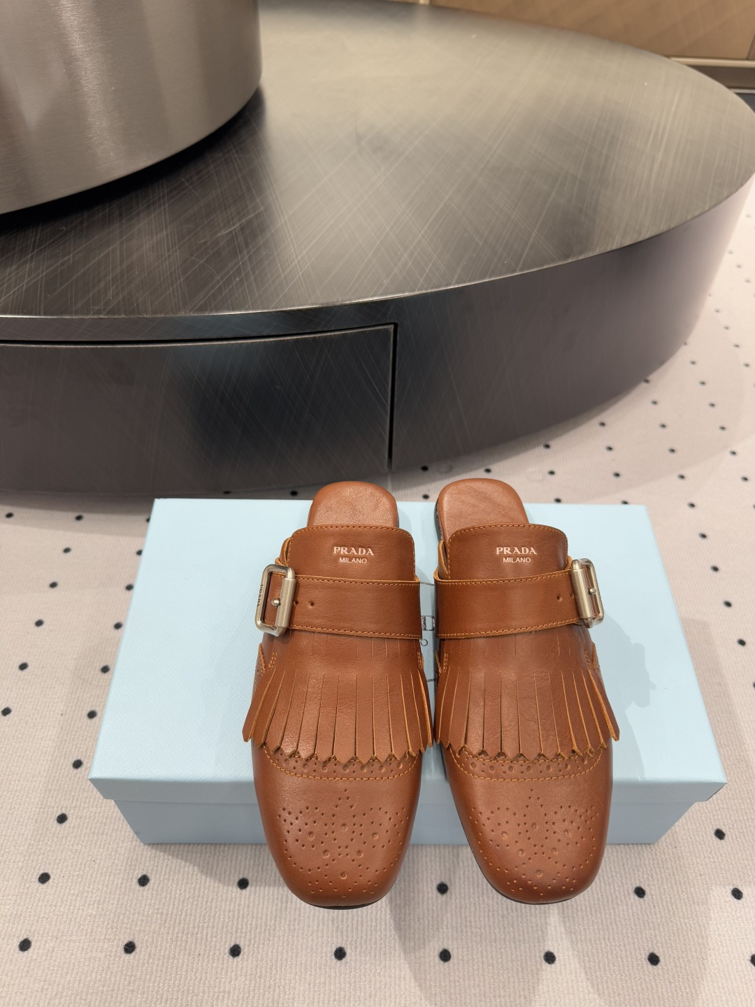 Prada 𝒑𝒓𝒂𝒅𝒂 𝟐𝟓𝑭𝒘 新品发售