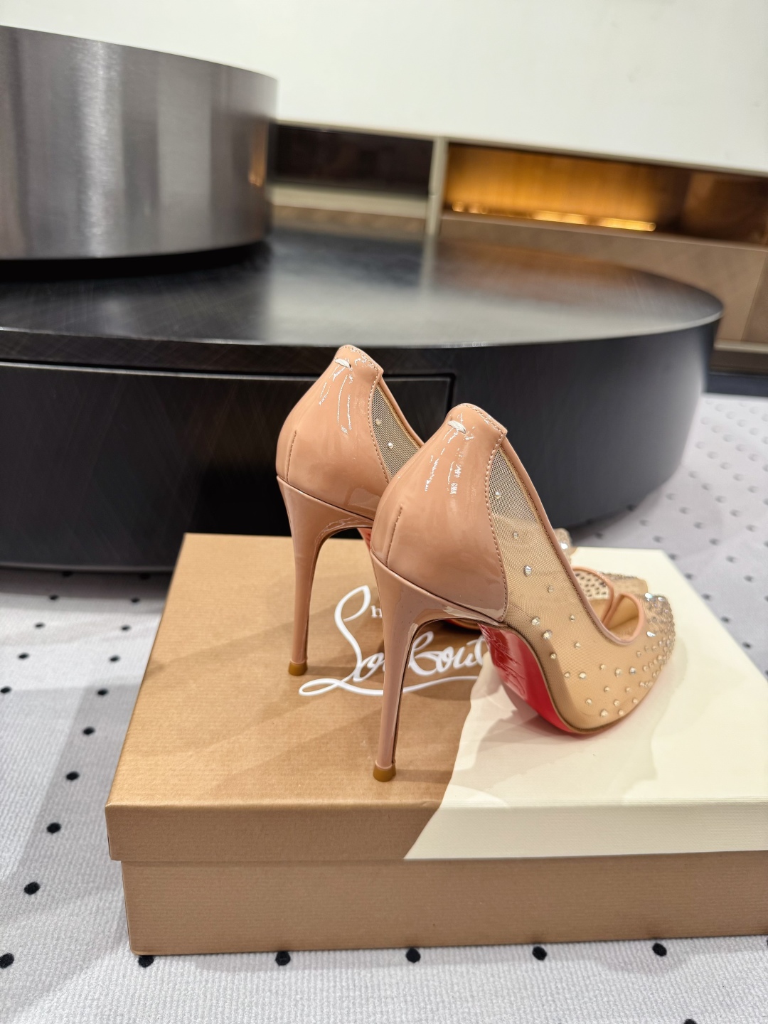 Christian Louboutin x Margiela 25FW Leather Pointed High Heel Pumps 10 cmp i1745687444007 8938 0 8