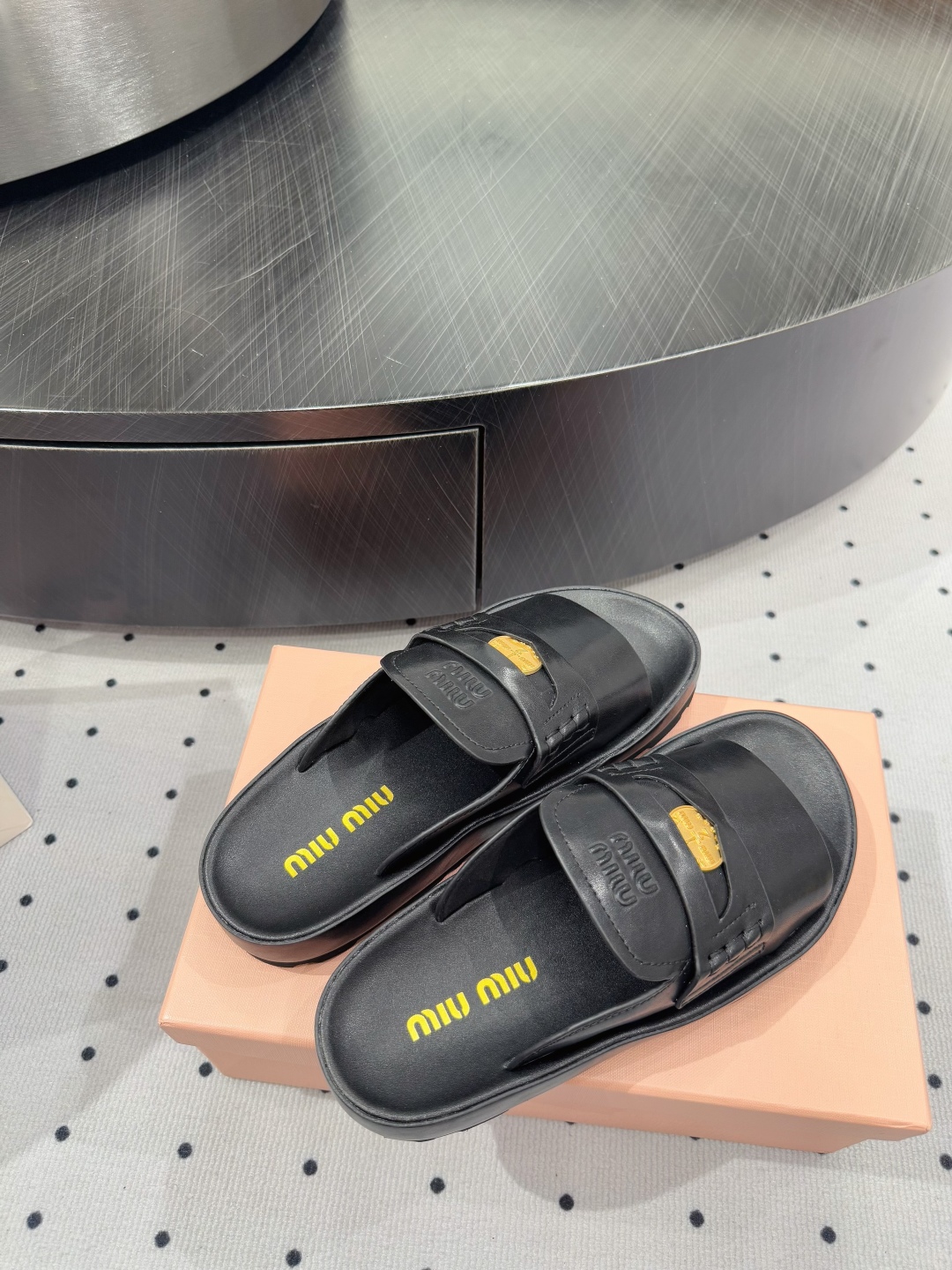 Miu Miu New Edition Lambskin Leather Heeled Sandal Slides - Elegant Black 10 cmp i1745732790830 2737 0 8