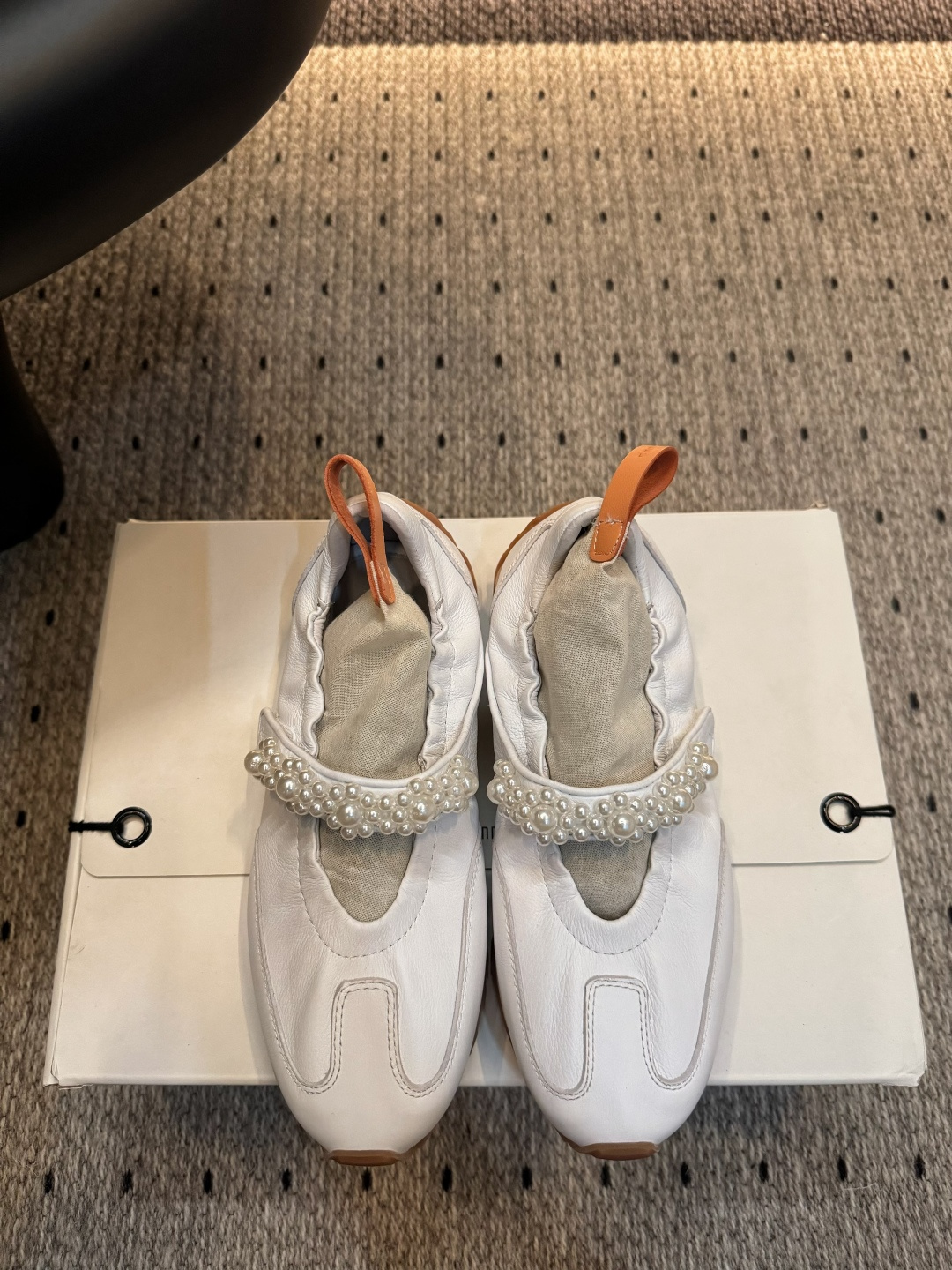 NO:439453,25 new products are available for sale, fabric, cowhide, inner, sheepskin, sole, rubber sole, elegant style, create a different feeling, heel height 2.5 cm, counter packaging, simple and elegant style!  show bdetails ———————————— size. ｜35-40, Mary Jane, cowhide, sheepskin1986090925新品发售 面料 牛皮  内里 羊皮 鞋底 橡胶底 优雅风格 创造不一样的感觉 跟高 2.5 cm 专柜包装 简约气质款式！ show bdetails ———————————— size. ｜35-40,玛丽珍,mary jane,cowhide,sheepskin,Women's Shoes