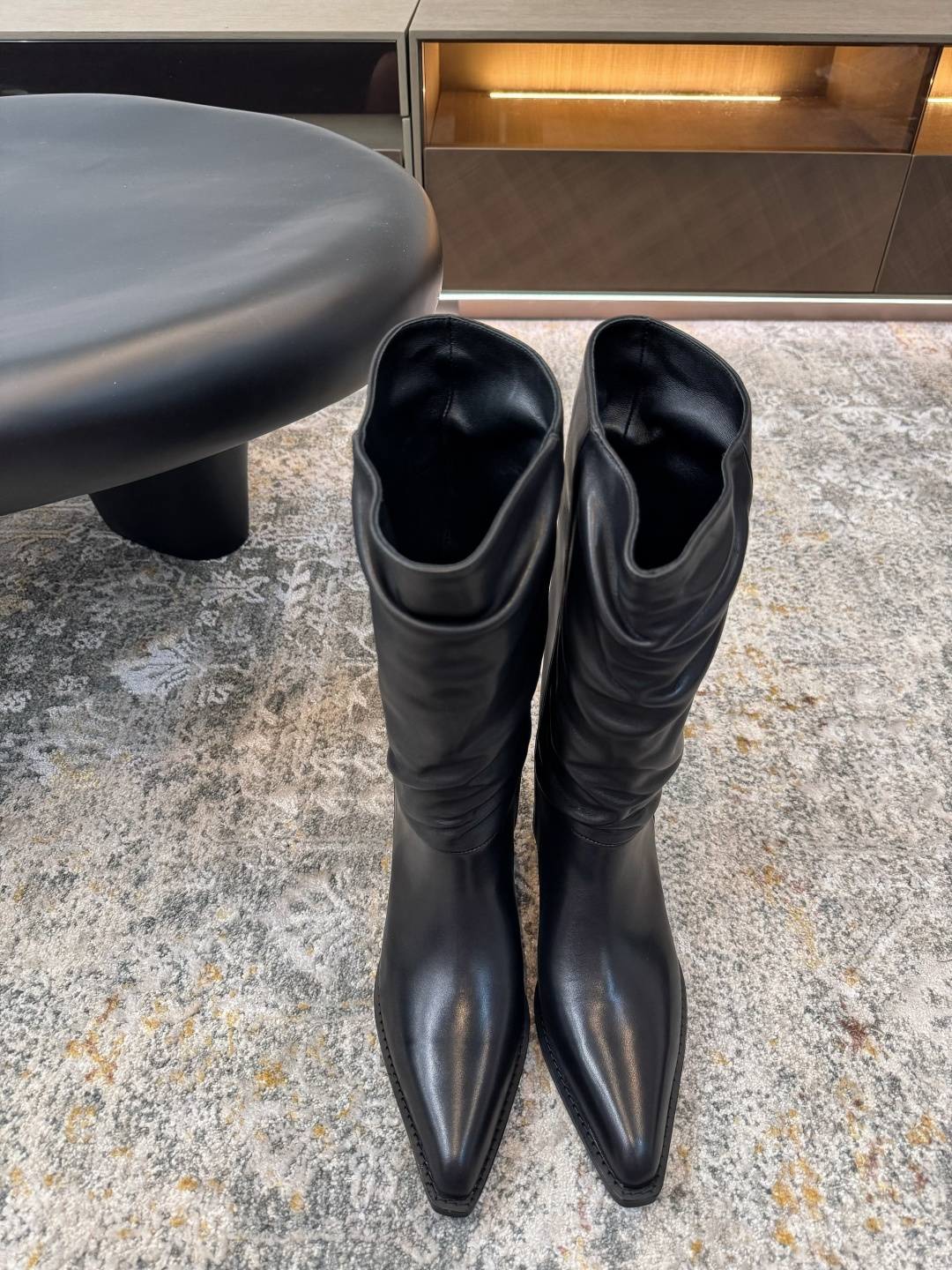 NO:563571,Top quality khaite 25fw autumn and winter new knight boots fabric cowhide lining sheepskin sole wear-resistant rubber sole heel height 5cm size35-39 (40 41 42 customized), boots, boots, cowhide, sheepskin19860909顶级品质 khaite 25fw秋冬新品骑士靴 面料 牛皮 内里 羊皮 鞋底 耐磨橡胶底 跟高5cm size35-39（40 41 42 定制）,靴子,boots,cowhide,sheepskin,Women's Shoes