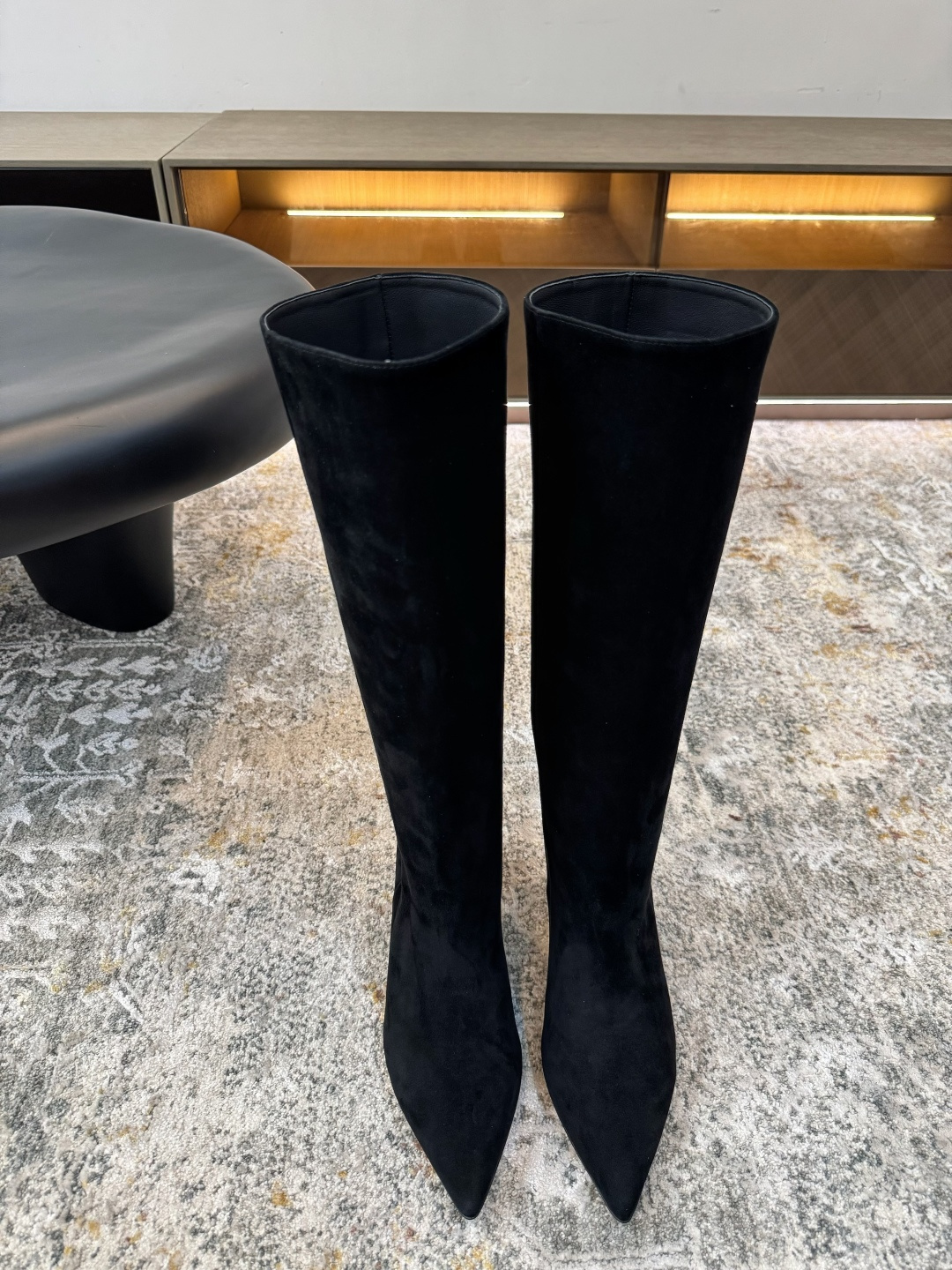 NO:534987,Top version ★ Fabric sheep velvet inner sheepskin sole Italian leather outsole Elegant style Create a different feeling Heel height 5 cm Special packaging Simple and elegant style!  Top show bdetails in the market ———————————— ⊿size. ｜35-40 (40 41 42 Customized non-returning), boots, boots, sheepskin, Leather soles19860909顶级版 ★面料羊反绒 内里 羊皮 鞋底 意大利真皮大底 优雅风格 创造不一样的感觉 跟高 5 cm 专柜包装 简约气质款式！ 市场顶级 show bdetails ————————————  ⊿size. ｜35-40（40 41 42 定制不退换）,靴子,boots,sheepskin,Leather soles,Women's Shoes