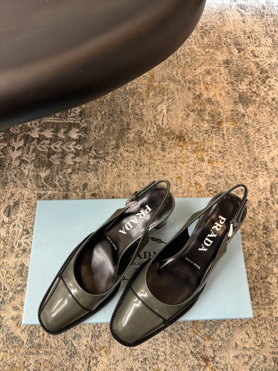 Prada 𝑷𝒓𝒂𝒅𝒂 𝟐𝟔𝒇𝒘 春夏新品ᥫᩣ