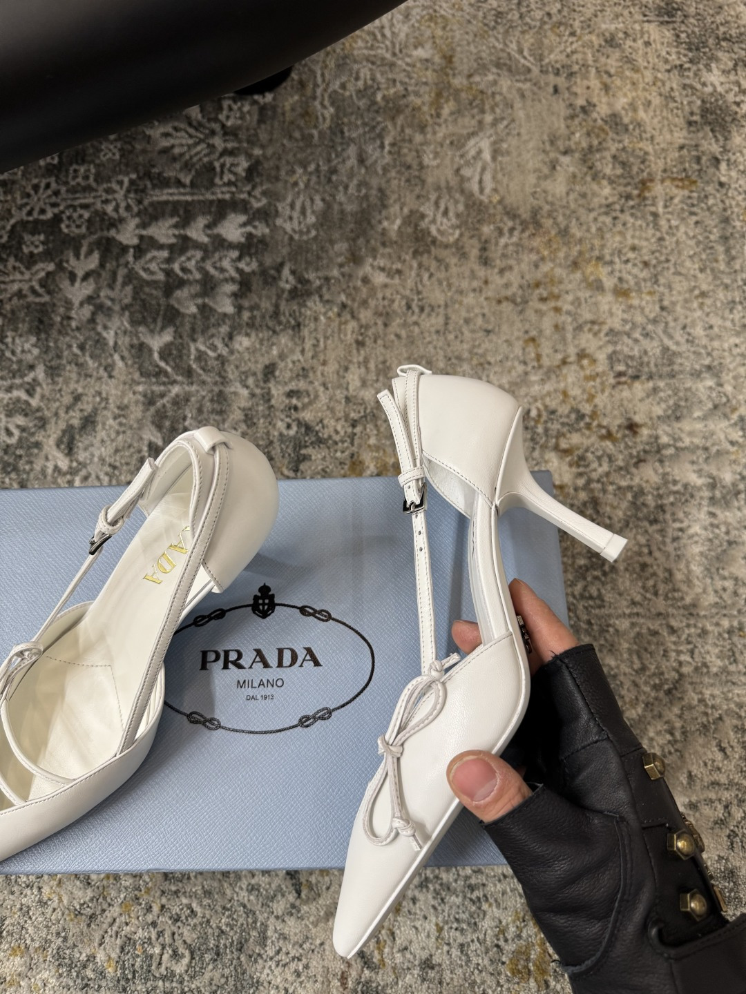 Prada 𝑷𝒓𝒂𝒅𝒂 𝟐𝟔𝒇𝒘 早春新品