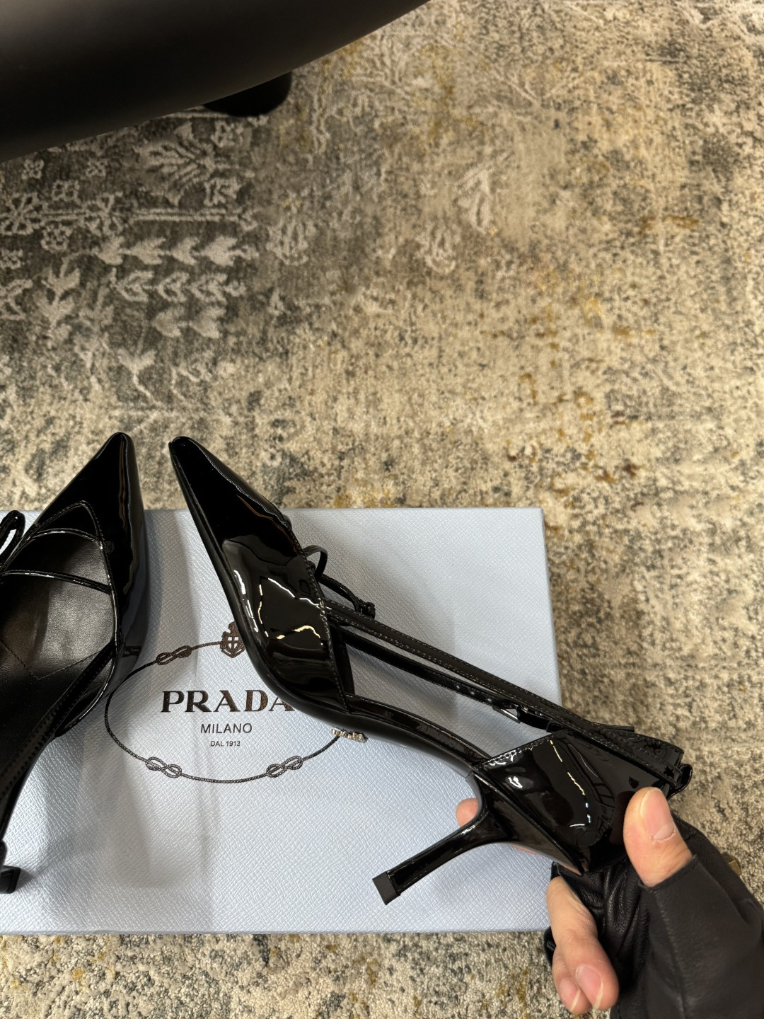 Prada 𝑷𝒓𝒂𝒅𝒂 𝟐𝟔𝒇𝒘 早春新品