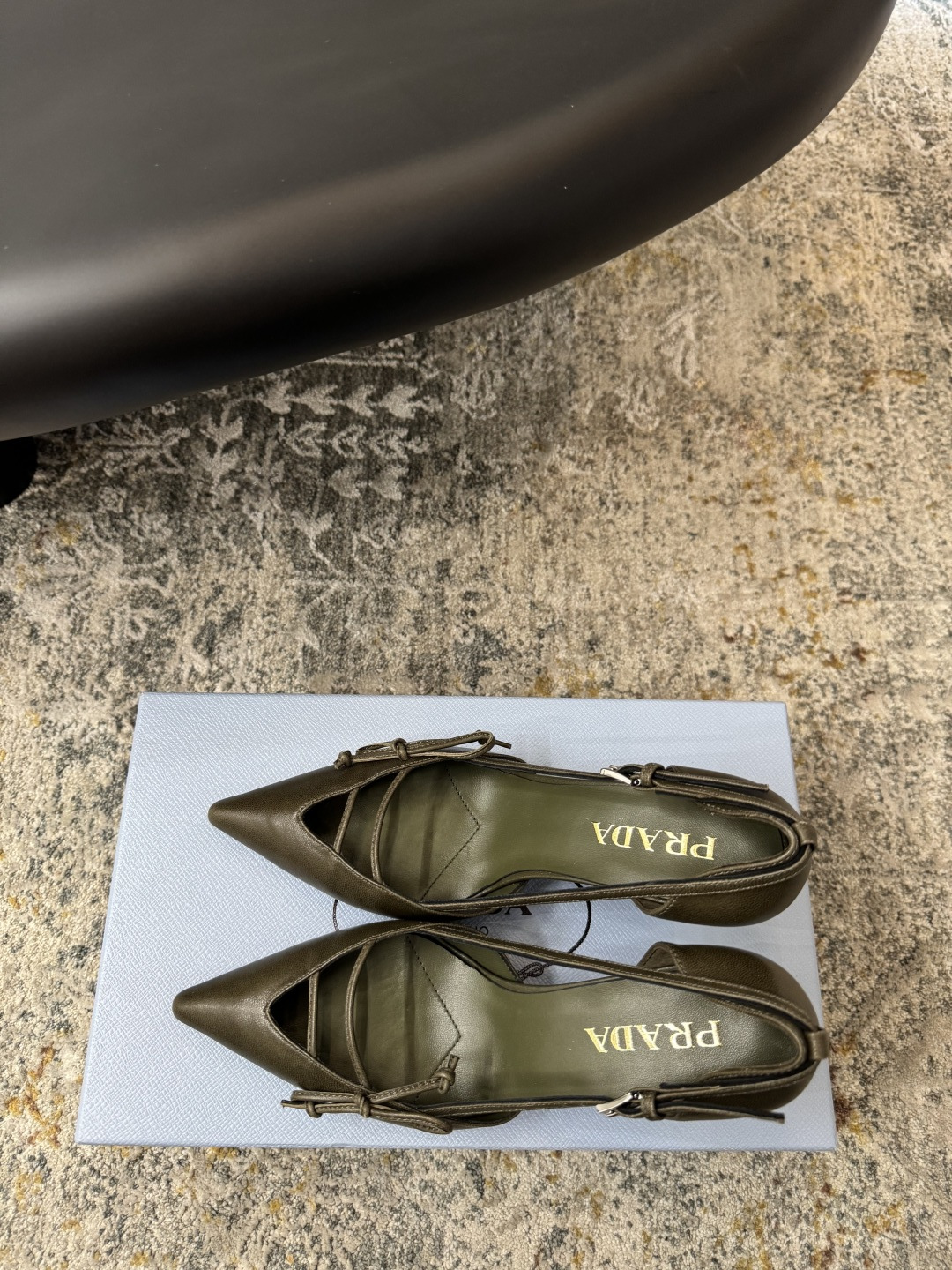 Prada 𝑷𝒓𝒂𝒅𝒂 𝟐𝟔𝒇𝒘 早春新品
