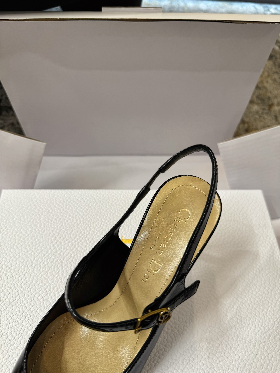 Dior 𝒅𝒊𝒐𝒓 𝟐𝟔𝒇𝒘 春夏新品ᥫᩣ