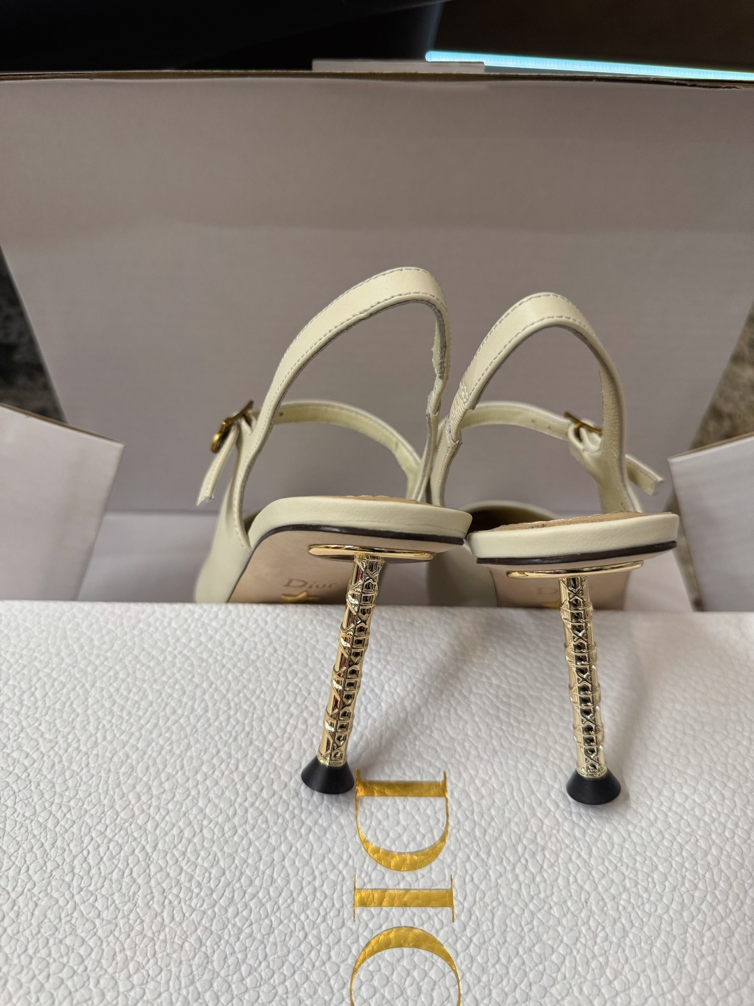 Dior 𝒅𝒊𝒐𝒓 𝟐𝟔𝒇𝒘 春夏新品ᥫᩣ