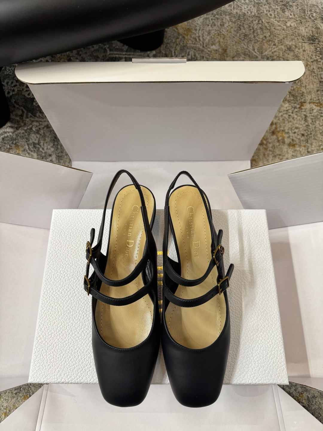 Dior 𝒅𝒊𝒐𝒓 𝟐𝟔𝒇𝒘 春夏新品ᥫᩣ