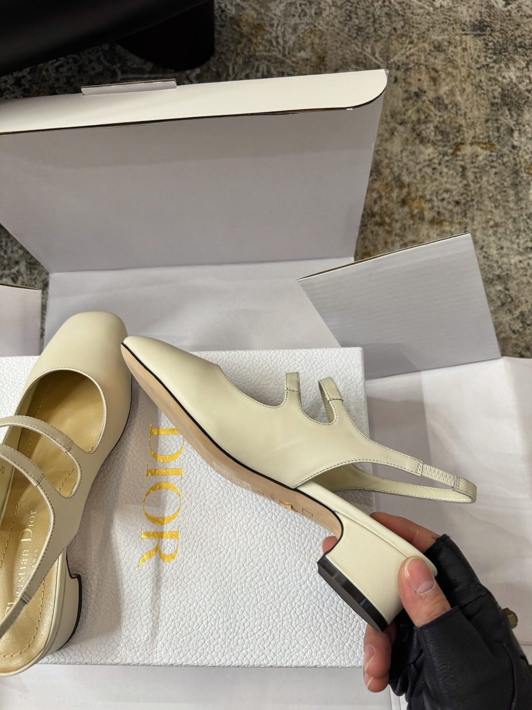 Dior 𝒅𝒊𝒐𝒓 𝟐𝟔𝒇𝒘 春夏新品ᥫᩣ