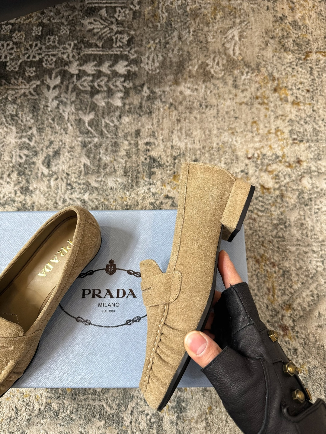 Prada 𝑷𝒓𝒂𝒅𝒂 𝟐𝟔𝒇𝒘 早春新品