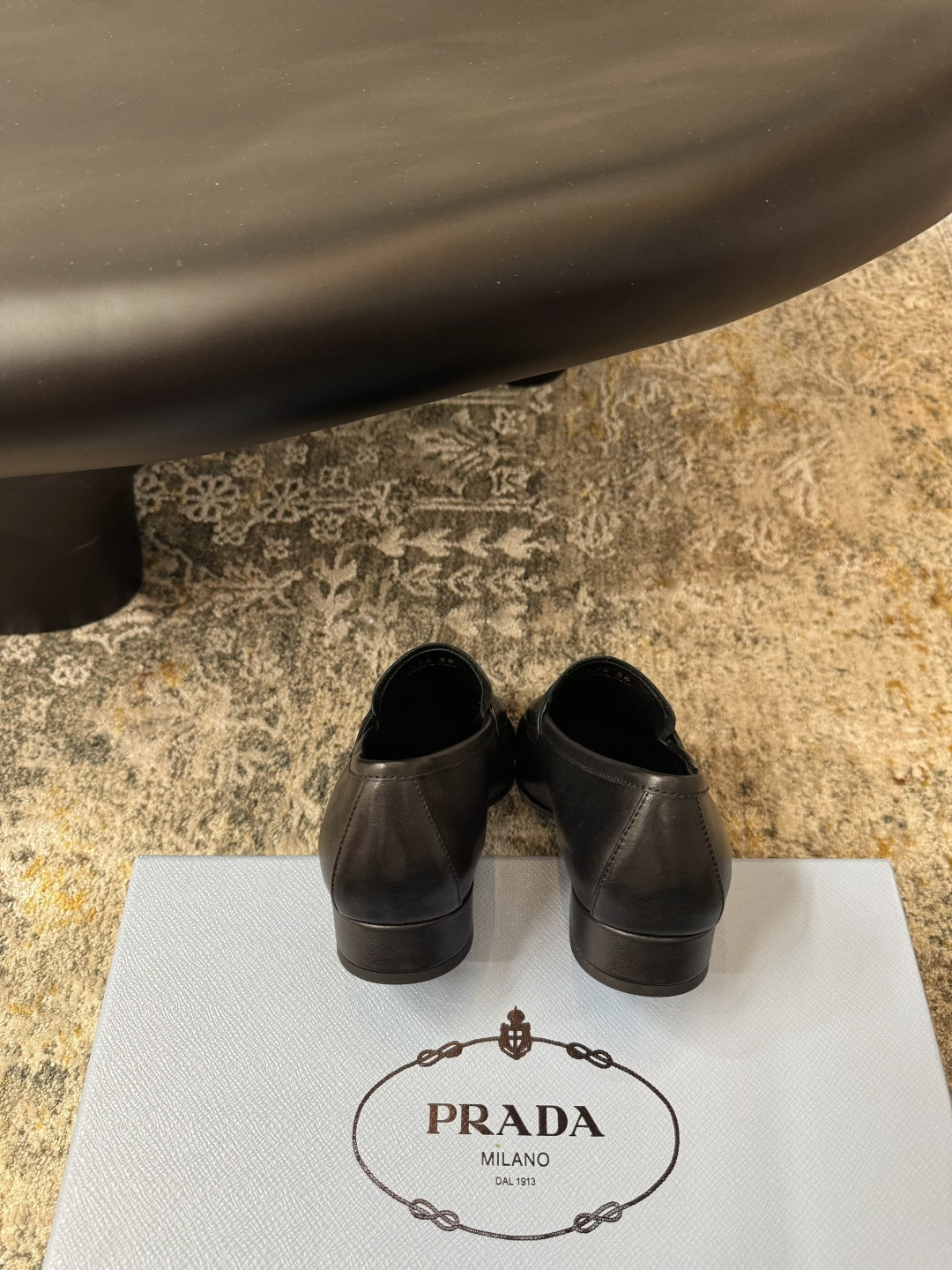 Prada 𝑷𝒓𝒂𝒅𝒂 𝟐𝟔𝒇𝒘 早春新品