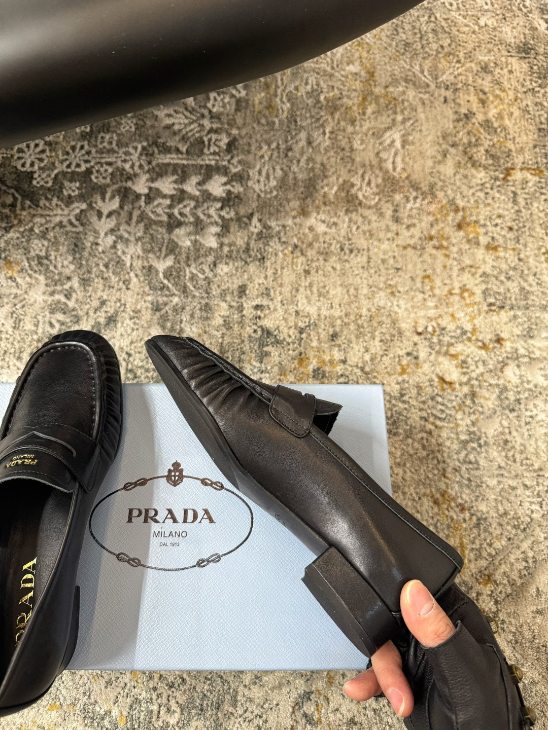 Prada 𝑷𝒓𝒂𝒅𝒂 𝟐𝟔𝒇𝒘 早春新品