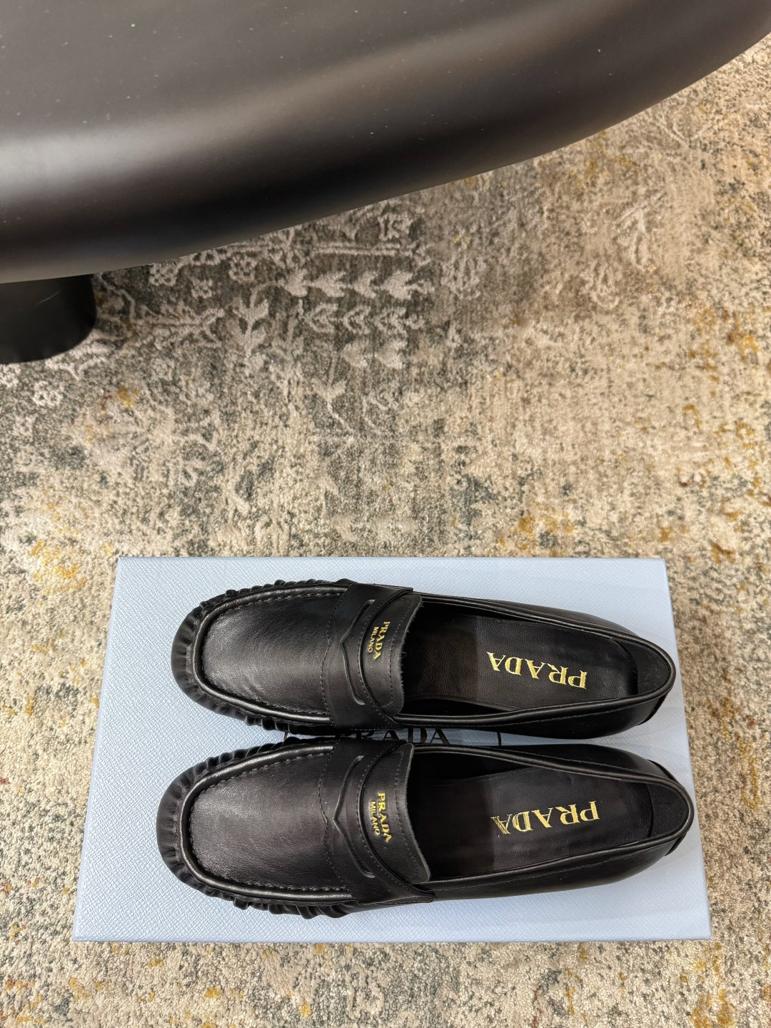 Prada 𝑷𝒓𝒂𝒅𝒂 𝟐𝟔𝒇𝒘 早春新品
