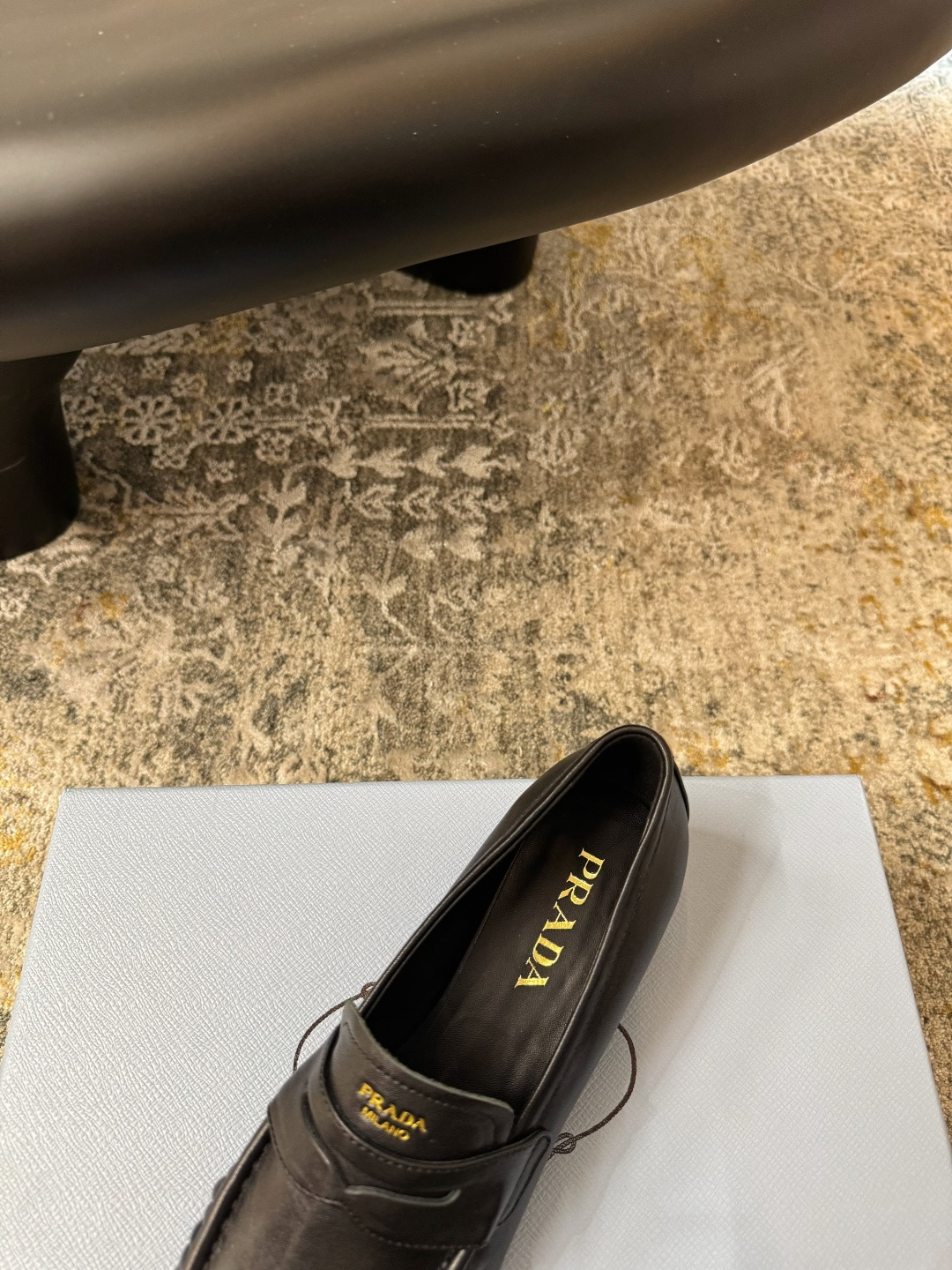 Prada 𝑷𝒓𝒂𝒅𝒂 𝟐𝟔𝒇𝒘 早春新品