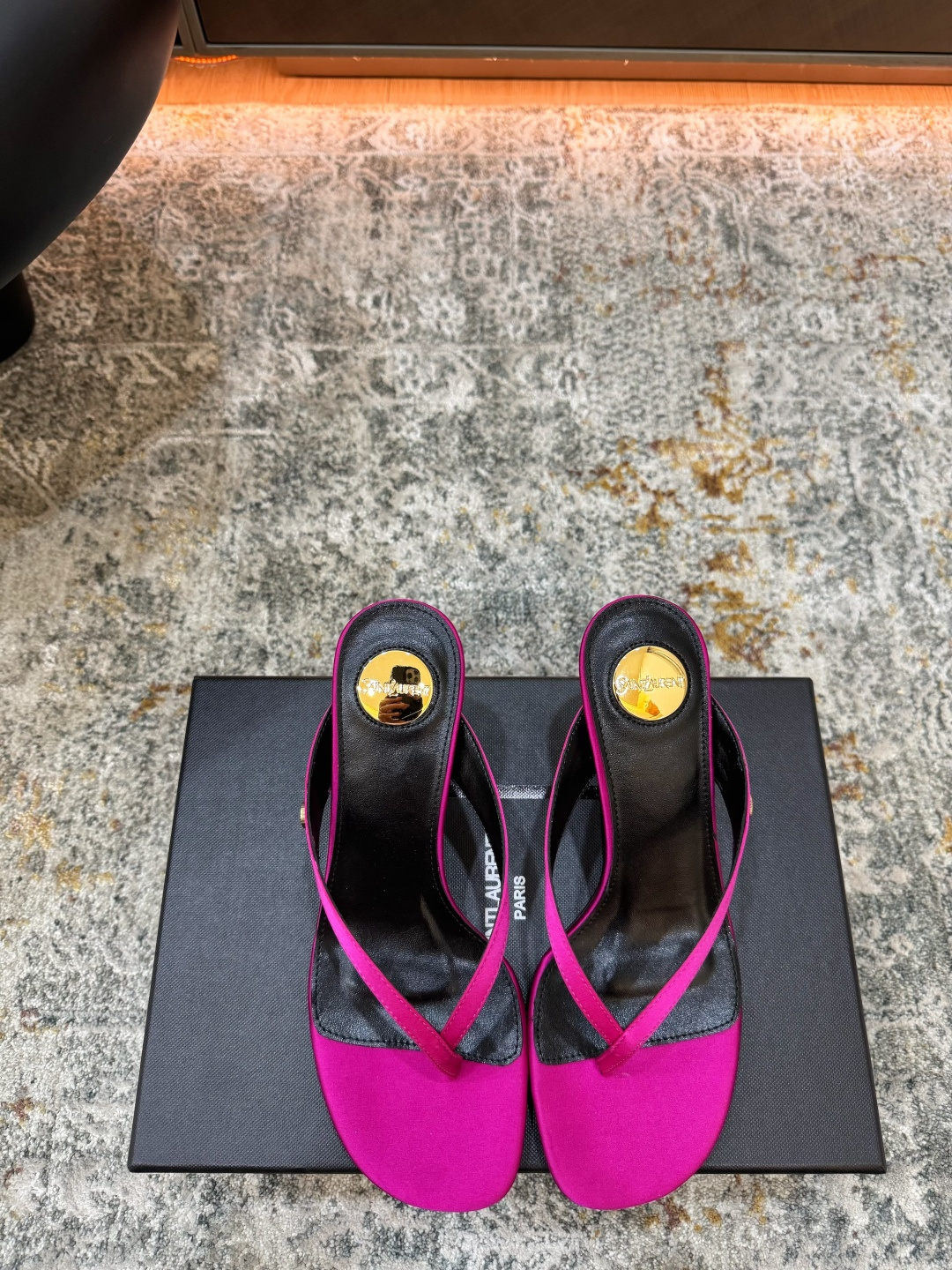 NO:786312,New product Fabric Silk Lining Sheepskin Sole Cowhide Elegant style Creates a different feeling Heel height 8 cm Counter packaging Simple and elegant style!  show bdetails ———————————— size. ｜35-39 (40 41 customized), split-toe shoes, cowhide, sheepskin, real silk19860909新品 面料 真丝 内里 羊皮 鞋底 牛皮 优雅风格 创造不一样的感觉 跟高 8 cm 专柜包装 简约气质款式！ show bdetails ———————————— size. ｜35-39（40 41 定制),分趾鞋,cowhide,sheepskin,real silk,Women's Shoes