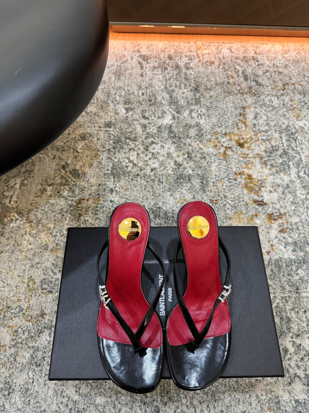 NO:889431,New product Fabric Cowhide Lining Sheepskin Sole Cowhide Elegant style Creates a different feeling Heel height 9 cm Counter packaging Simple and elegant style!  show bdetails ———————————— size. ｜35-39 (40 41 customized), high heels, high heels, cowhide, sheepskin19860909新品 面料 牛皮 内里 羊皮 鞋底 牛皮 优雅风格 创造不一样的感觉 跟高 9 cm 专柜包装 简约气质款式！ show bdetails ———————————— size. ｜35-39（40 41 定制),高跟鞋,high heels,cowhide,sheepskin,Women's Shoes