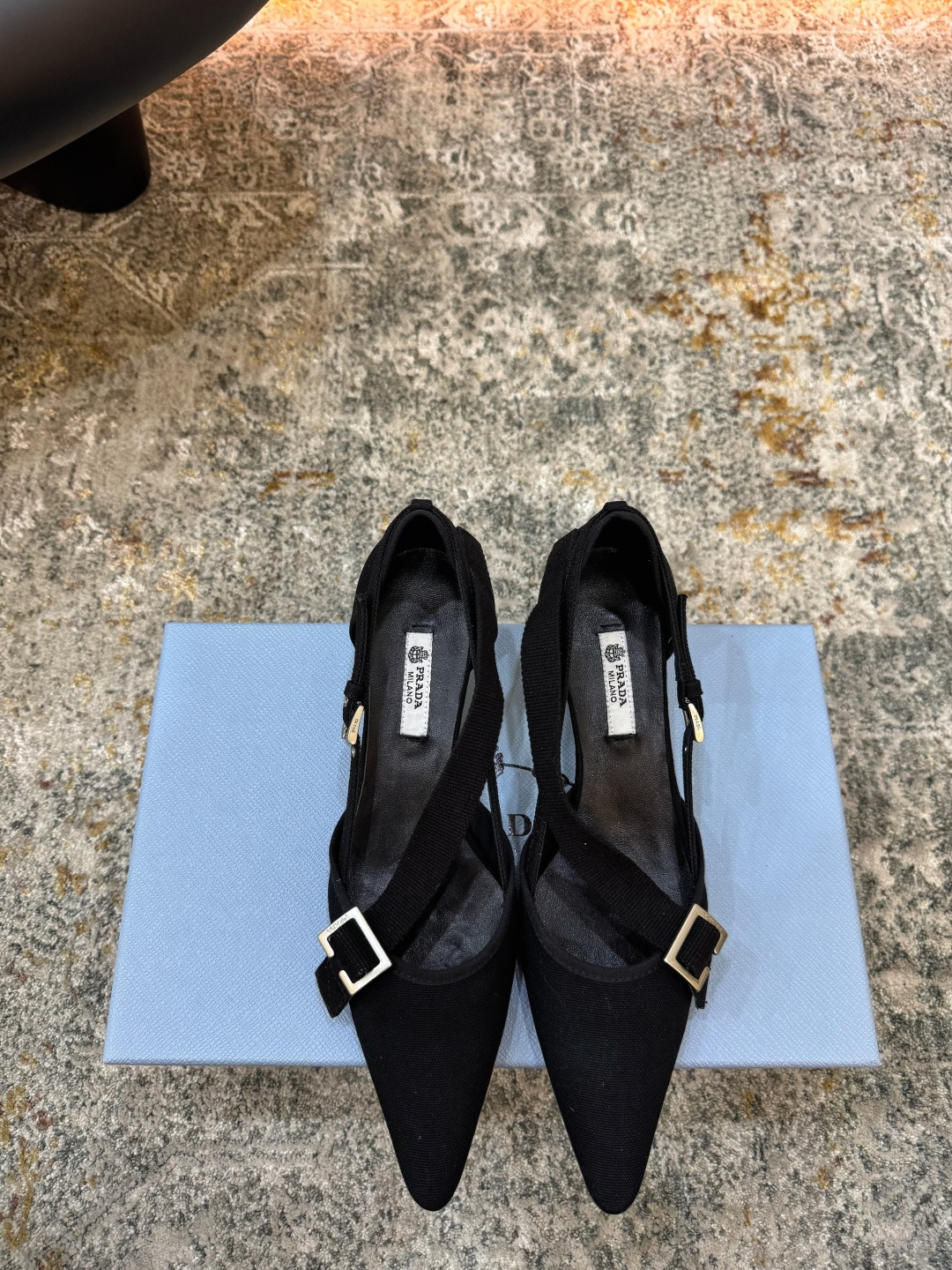 NO:889471,New arrivals in early spring ★Fabric canvas, sheepskin lining, cowhide sole, elegant style, creates a different feeling, heel height 5 cm, original packaging, simple temperament style!  Top show bdetails on the market ———————————— ⊿size. ｜35-40 (40 41 customized), single shoes, cowhide, sheepskin19860909早春新品 ★面料 帆布 内里羊皮 鞋底牛皮底 优雅风格 创造不一样的感觉 跟高5 cm 原版包装 简约气质款式！ 市场顶级 show bdetails ————————————  ⊿size. ｜35-40（40 41 定制）,单鞋,cowhide,sheepskin,Women's Shoes