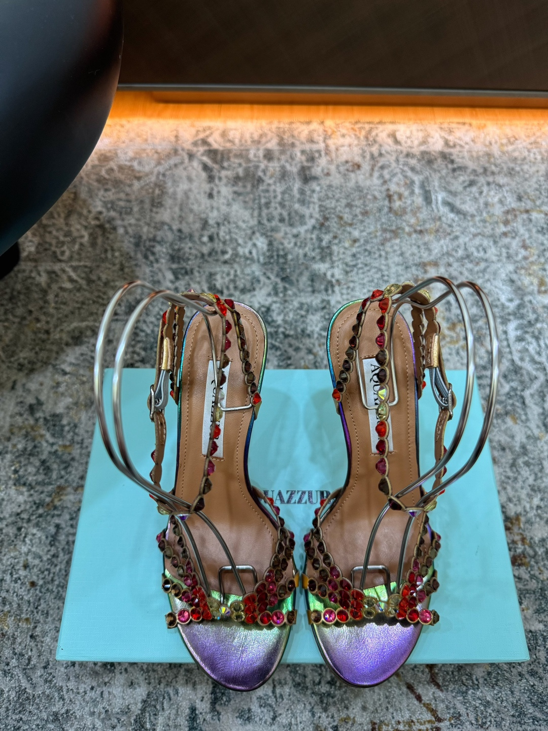 NO:902803,New product ★Fabric 3D colorful leather Sheepskin lining Cowhide sole Elegant style Creates a different feeling Heel height 9.5 cm Counter packaging Simple and elegant style!  show bdetails ———————————— ⊿size. ｜35-39 (40 41 42 customized), high heels sandals, sandals, high heels, cowhide, sheepskin19860909新品 ★面料 3D 幻彩皮 内里羊皮 鞋底牛皮大底 优雅风格 创造不一样的感觉 跟高9.5 cm 专柜包装 简约气质款式！ show bdetails ————————————  ⊿size. ｜35-39（40 41 42 定制）,高跟鞋凉鞋,sandals,high heels,cowhide,sheepskin,Women's Shoes