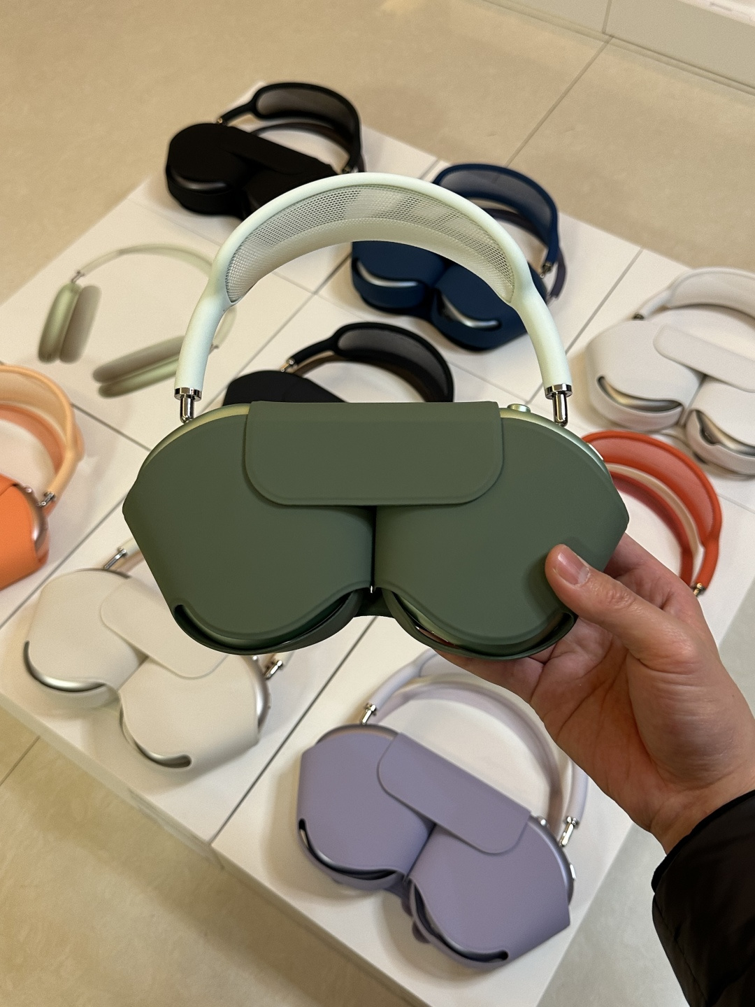 💰400
苹果AirPods Max头戴式耳机
自家工厂外贸充正订单 
配色齐全 安福终端供应