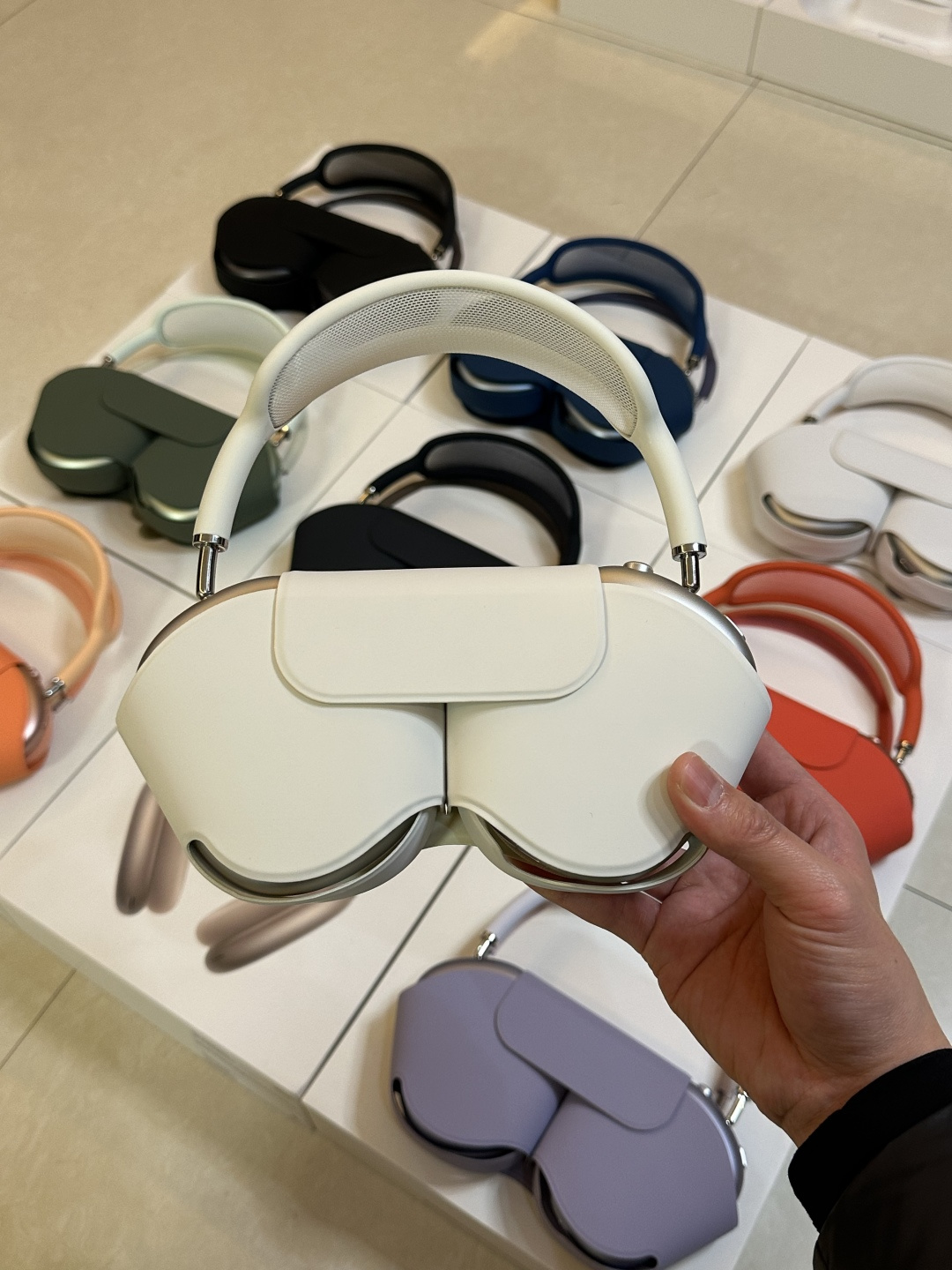 苹果AirPods Max头戴式耳机‼️ 自家工厂外贸充正订单 质量稳如老狗 九个配色齐全 安福终端供应