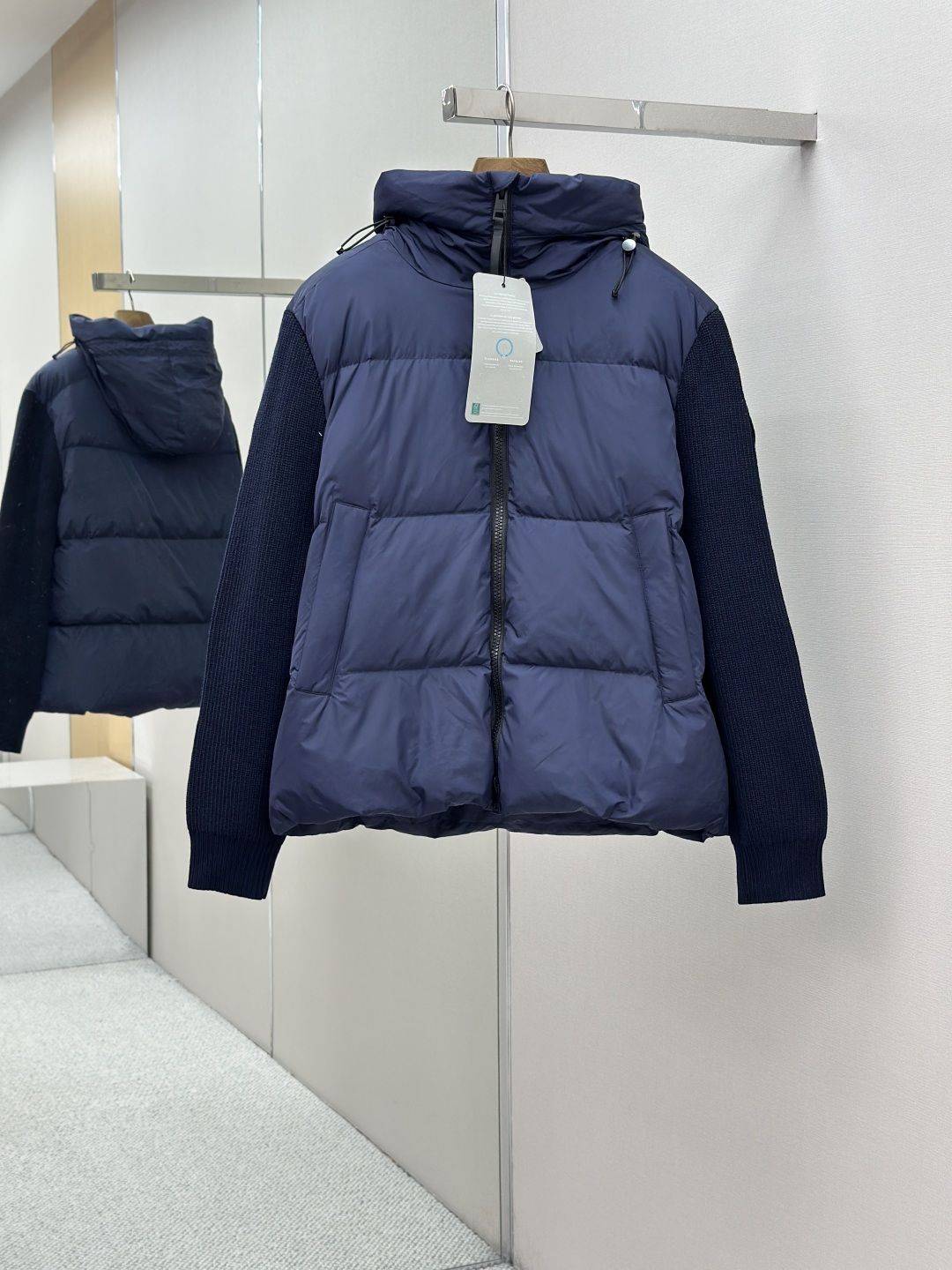 Canada Goose Men's HyBridge Knit Down Jacket Navy Wool Blend Padded Coat