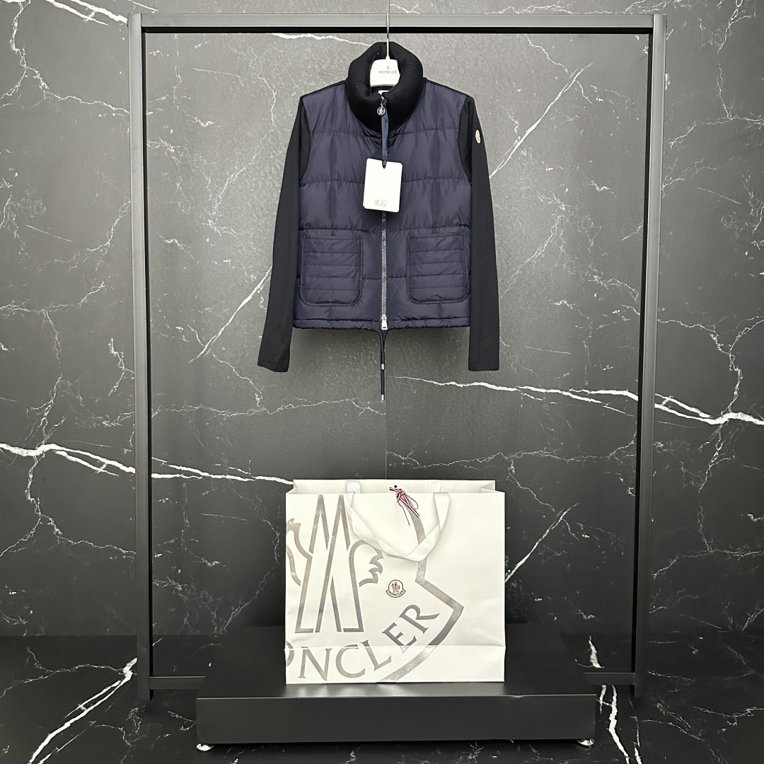 #正品级:𝑴𝒐𝒏𝒄𝒍𝒆𝒓｜蒙口 /盟可睐 25𝒔𝒔 Cardigan 秋冬新品羊毛针织拼接羽绒，简约轻奢