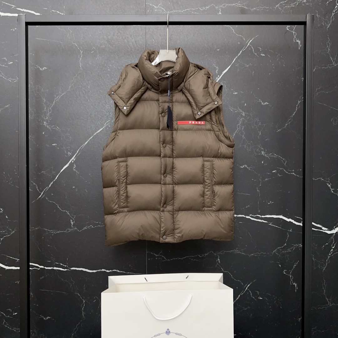 #正品级:𝑷𝒓𝒂𝒅𝒂｜普拉达𝑭𝑾25 秋冬新品经典红标两种穿法多功能连帽【可卸帽、可拆袖当马甲】羽绒服男