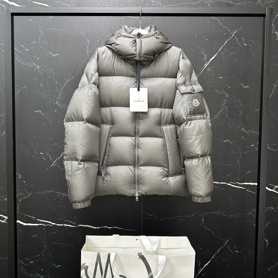 #正品级:𝑴𝒐𝒏𝒄𝒍𝒆𝒓|蒙口 /盟可睐 25𝒔𝒔 Couyere 秋冬新品连帽【可拆卸】轻奢时尚明星同